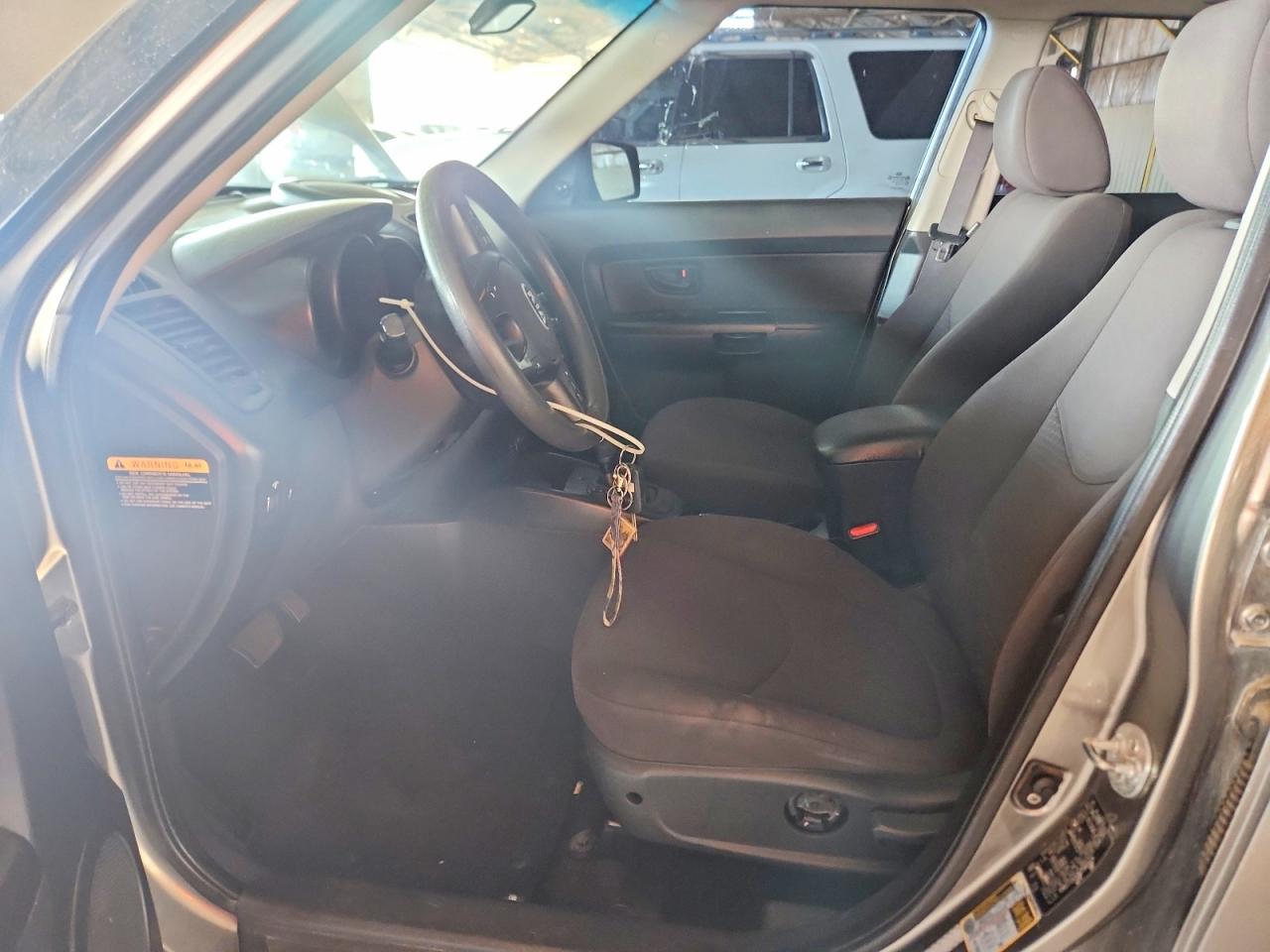 2013 Kia Soul Base Gray vin: KNDJT2A53D7580424