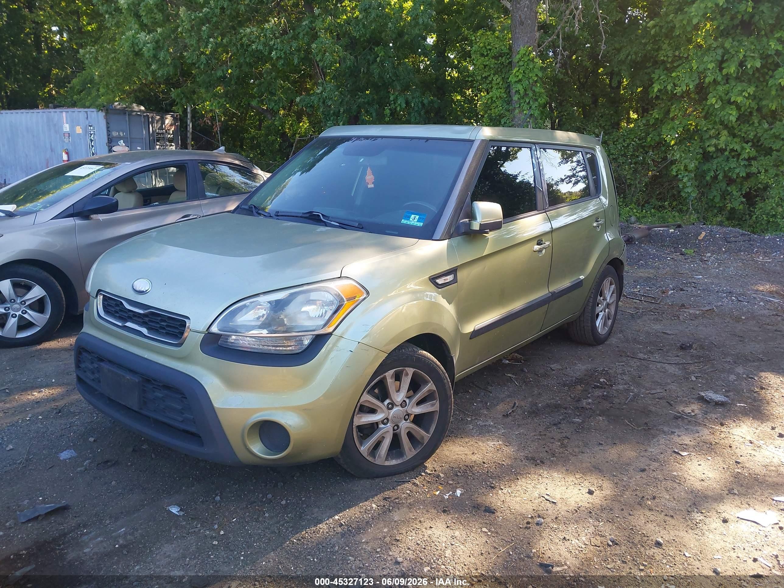 2013 Kia Soul   Green vin: KNDJT2A53D7605161