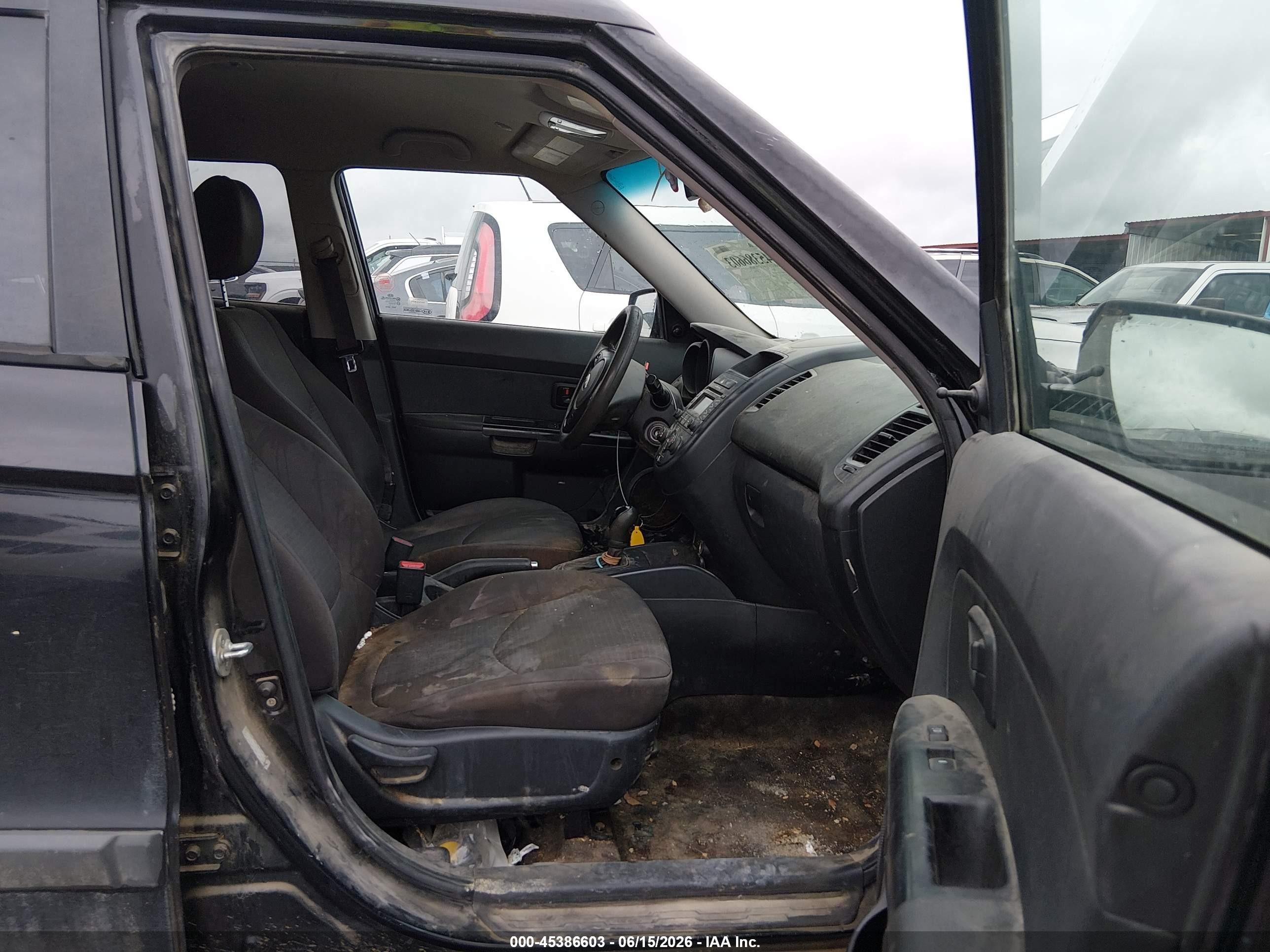 2013 Kia Soul   Black vin: KNDJT2A53D7613681