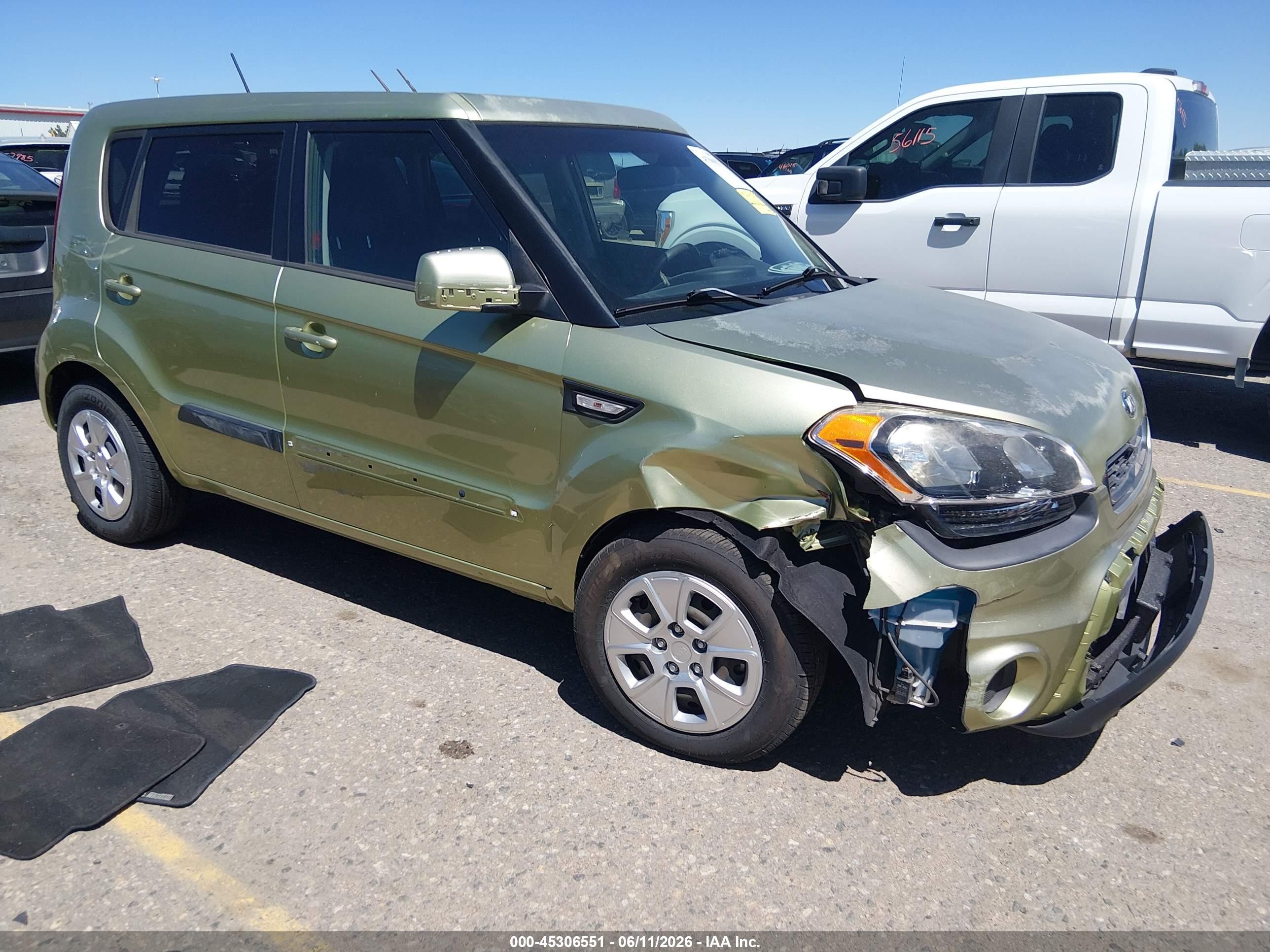 2013 Kia Soul   Green vin: KNDJT2A53D7623823
