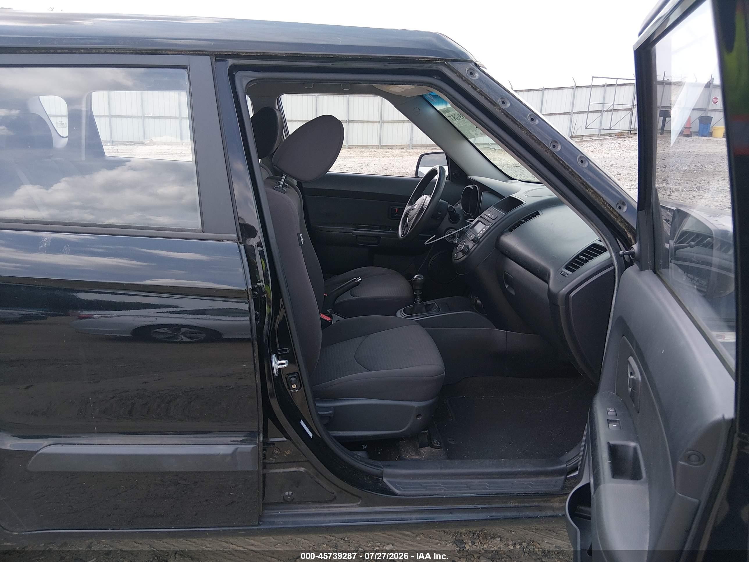 2013 Kia Soul   Black vin: KNDJT2A53D7629282