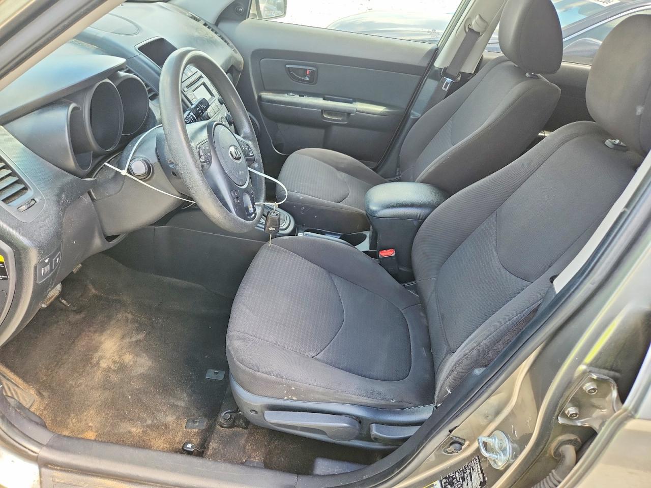 2013 Kia Soul Base Gray vin: KNDJT2A53D7630240