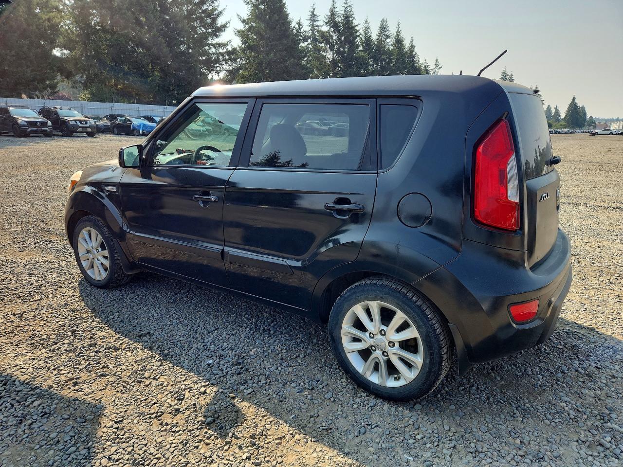 2013 Kia Soul Base Black vin: KNDJT2A53D7634918