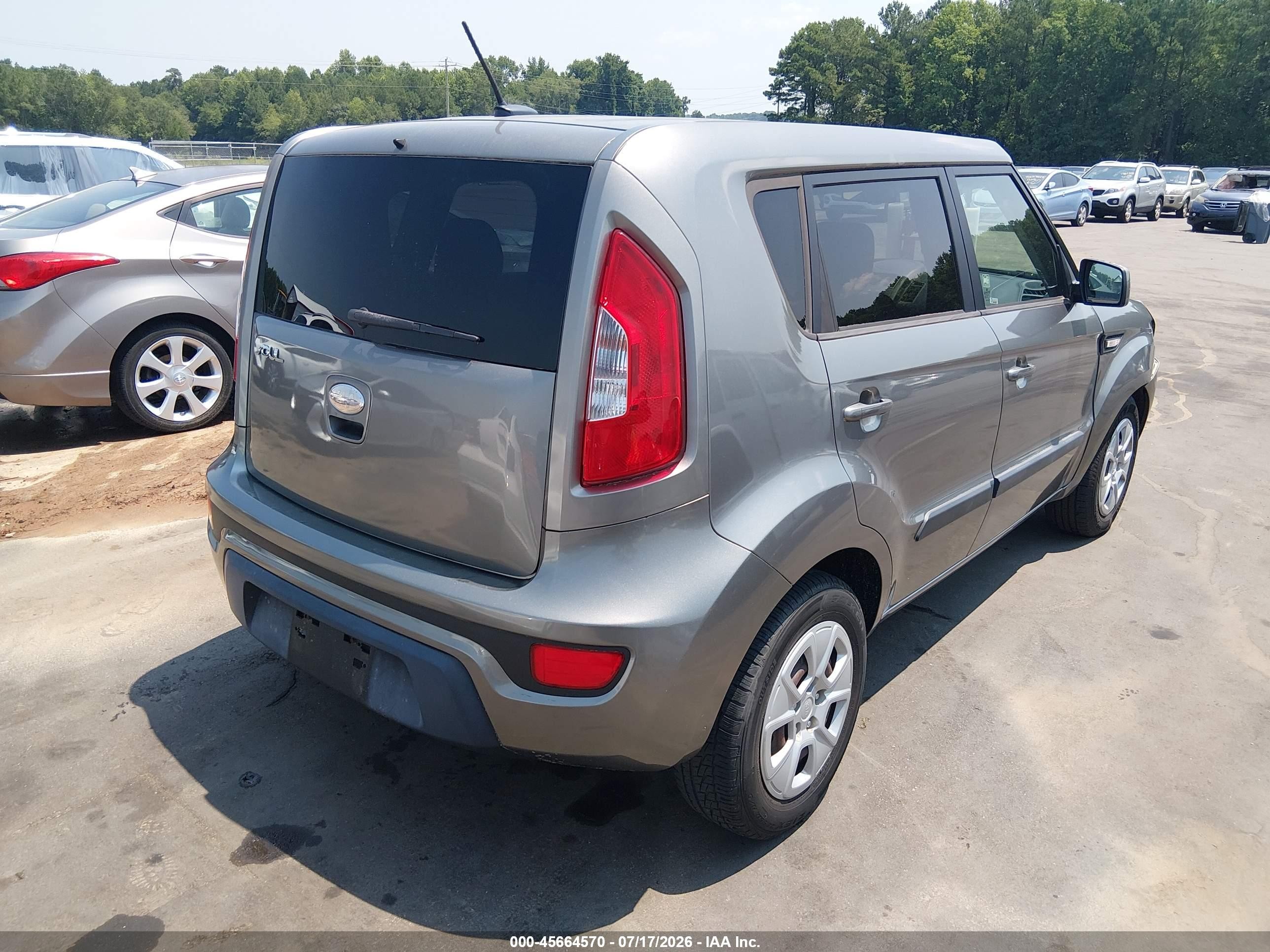 2013 Kia Soul Gray vin: KNDJT2A53D7636524