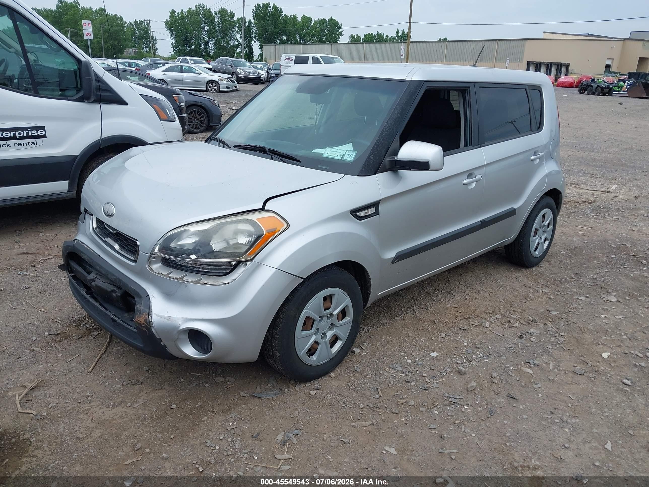 2013 Kia Soul   Серебряный vin: KNDJT2A53D7759644