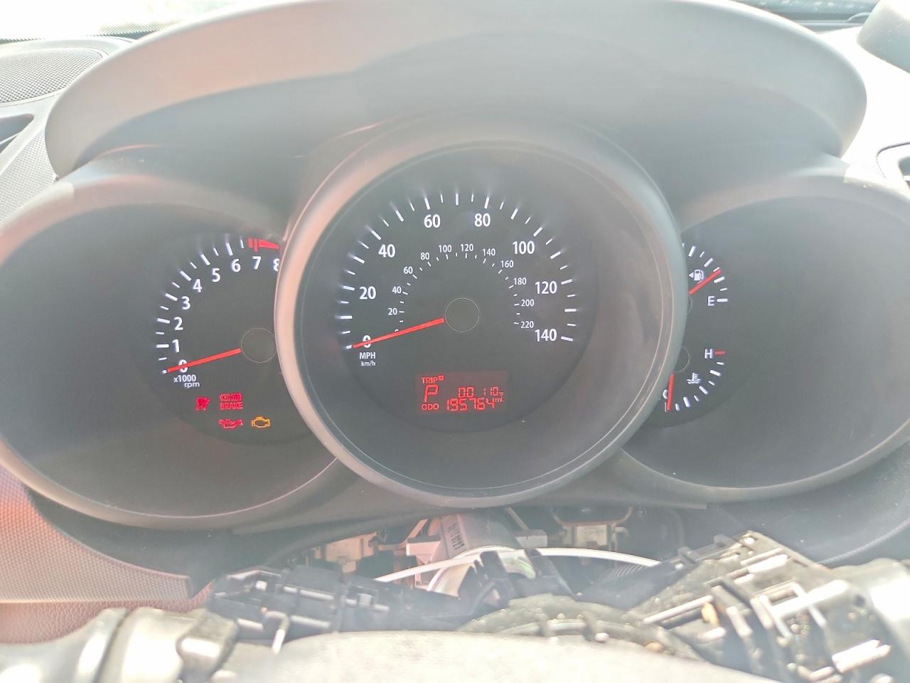 2012 Kia Soul Base Cream vin: KNDJT2A54C7360014