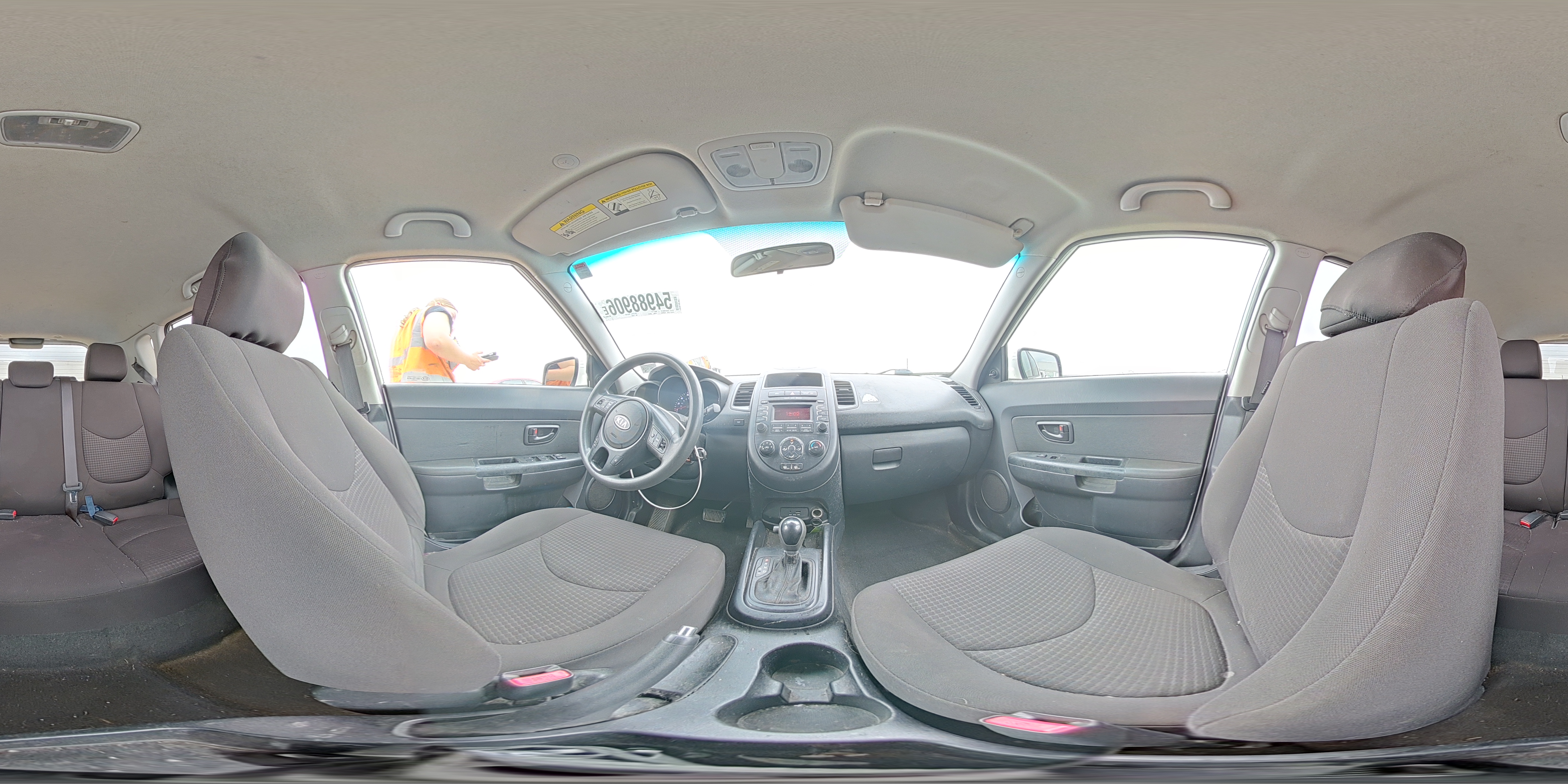 2012 Kia Soul Base White vin: KNDJT2A54C7378397