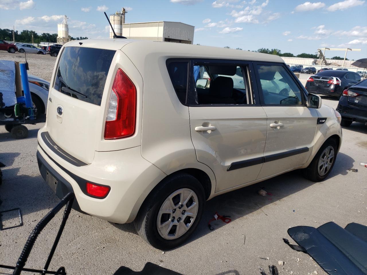 2012 Kia Soul  Beige vin: KNDJT2A54C7461277