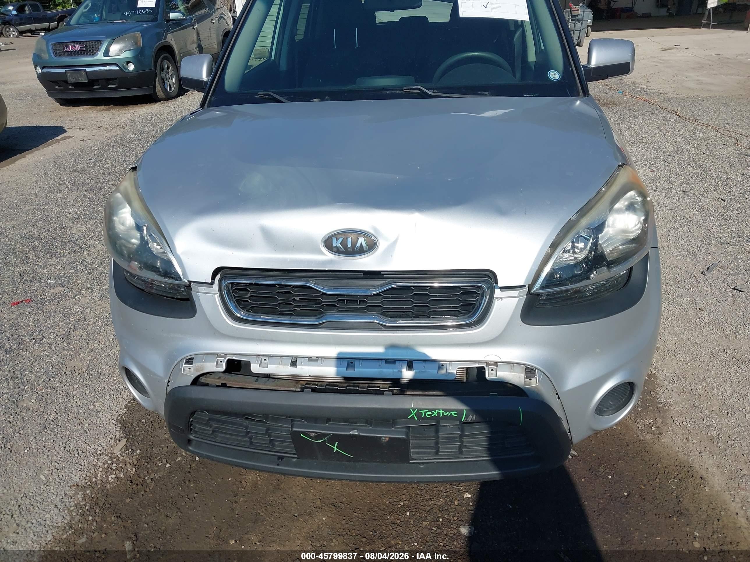 2012 Kia Soul   Silver vin: KNDJT2A54C7463739