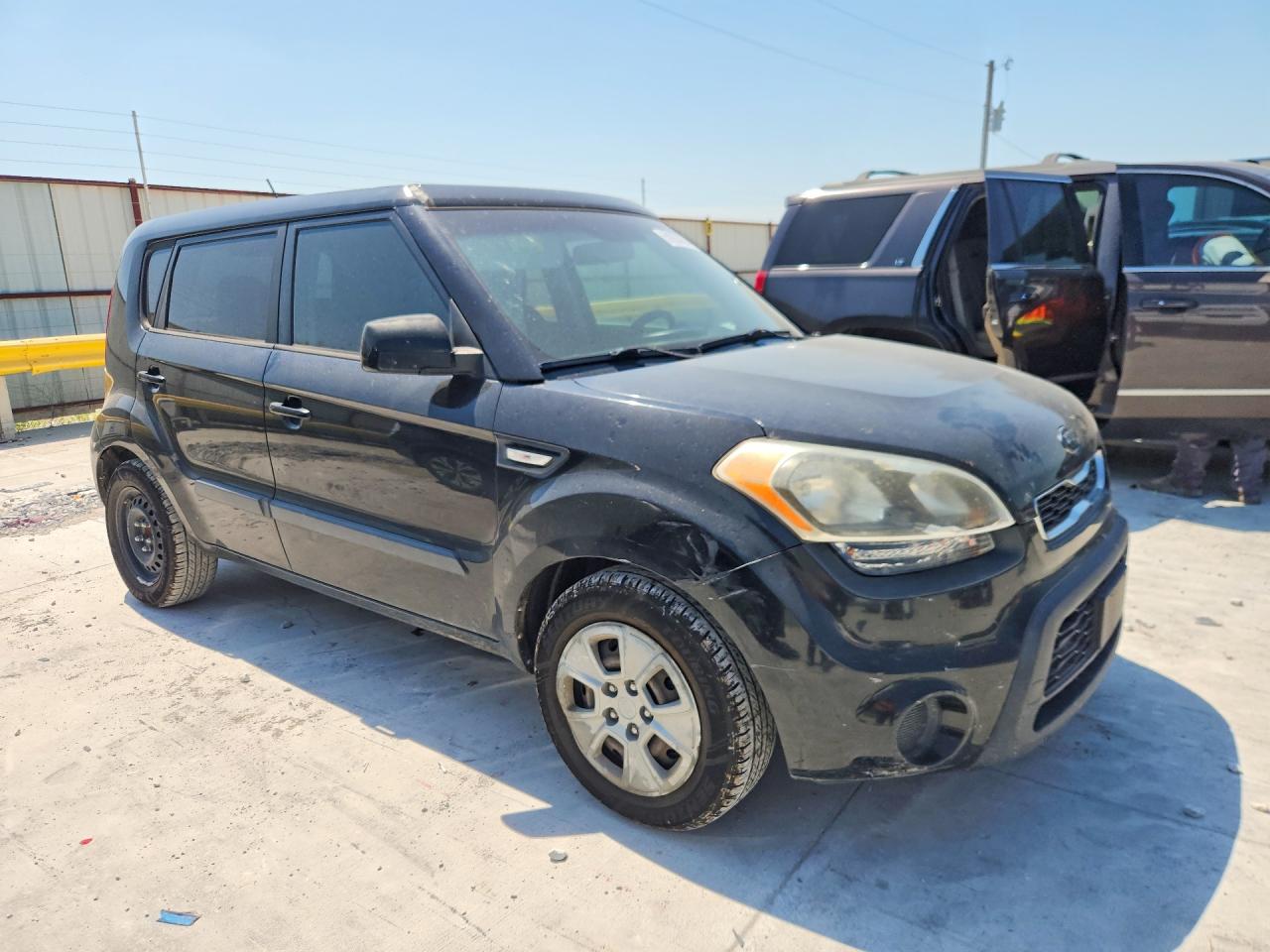 2012 Kia Soul Base Black vin: KNDJT2A54C7745721