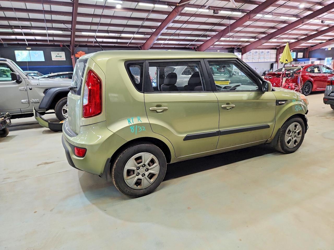 2013 Kia Soul Base Green vin: KNDJT2A54D7523178