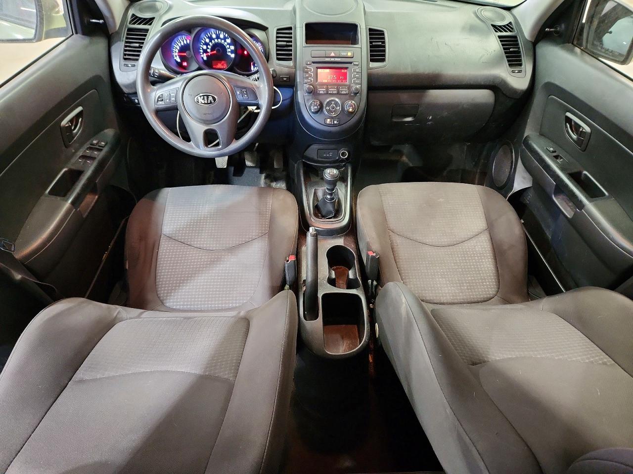 2013 Kia Soul Base Green vin: KNDJT2A54D7523178