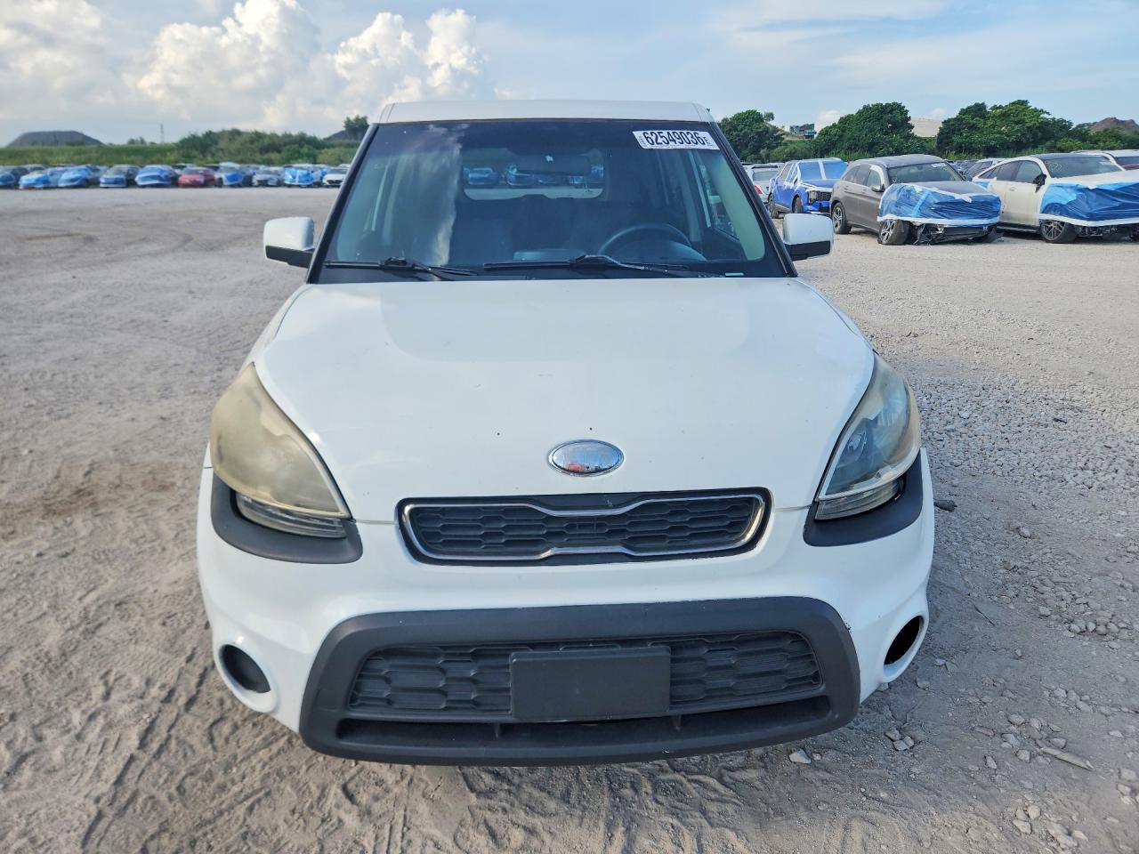 2013 Kia Soul Base White vin: KNDJT2A54D7526808