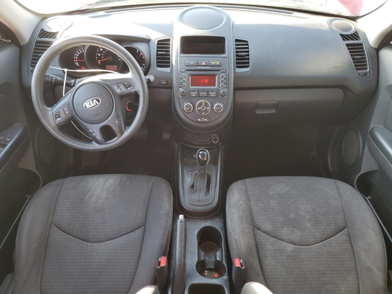 2013 Kia Soul Base Red vin: KNDJT2A54D7570484