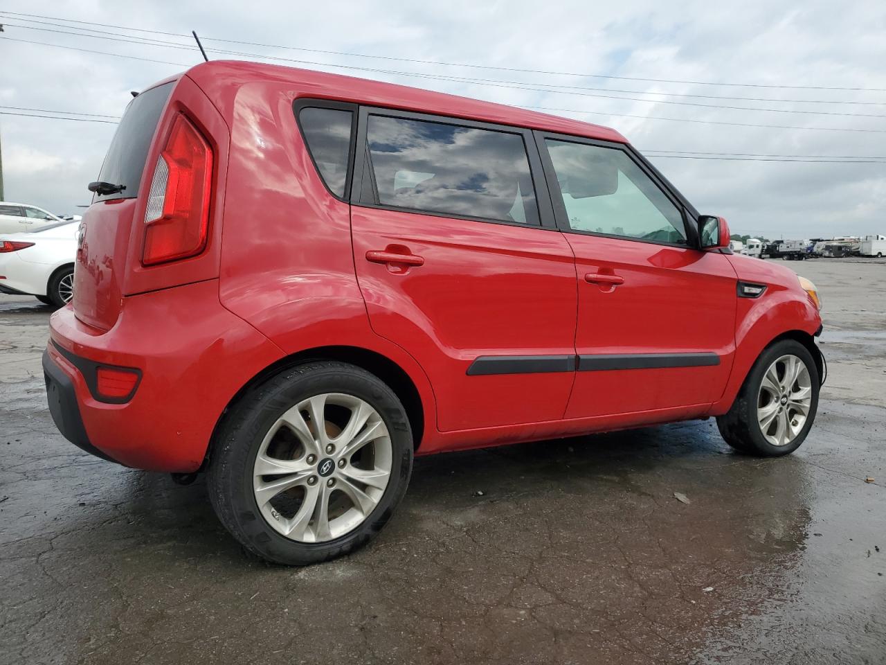 2013 Kia Soul Red vin: KNDJT2A54D7615407