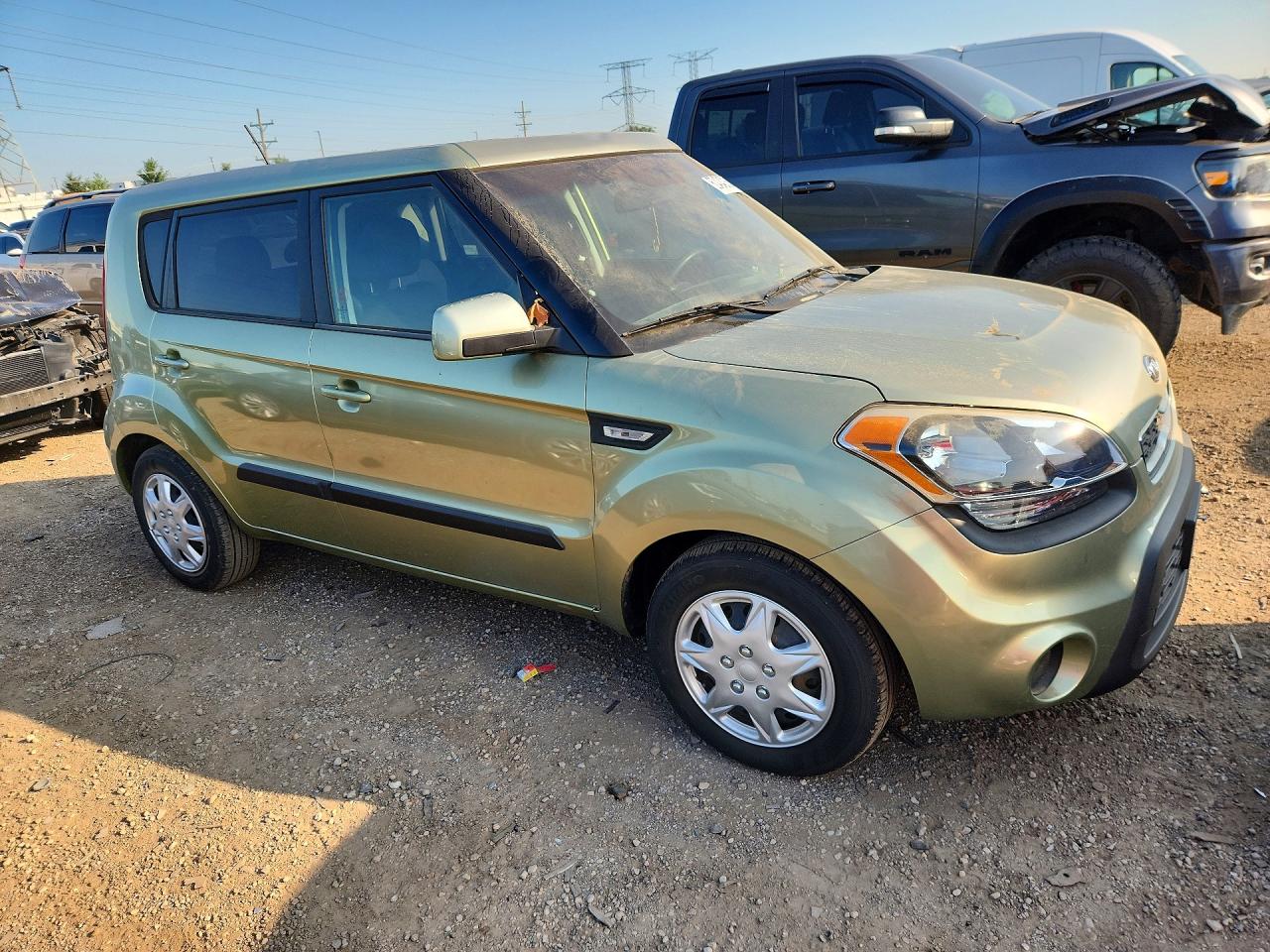 2013 Kia Soul Base Green vin: KNDJT2A54D7621255