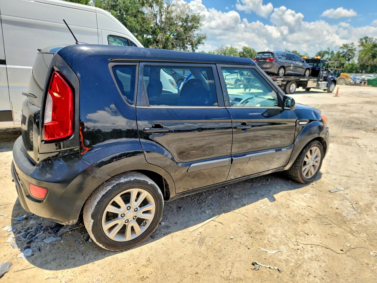 2013 Kia Soul Base Black vin: KNDJT2A54D7753349