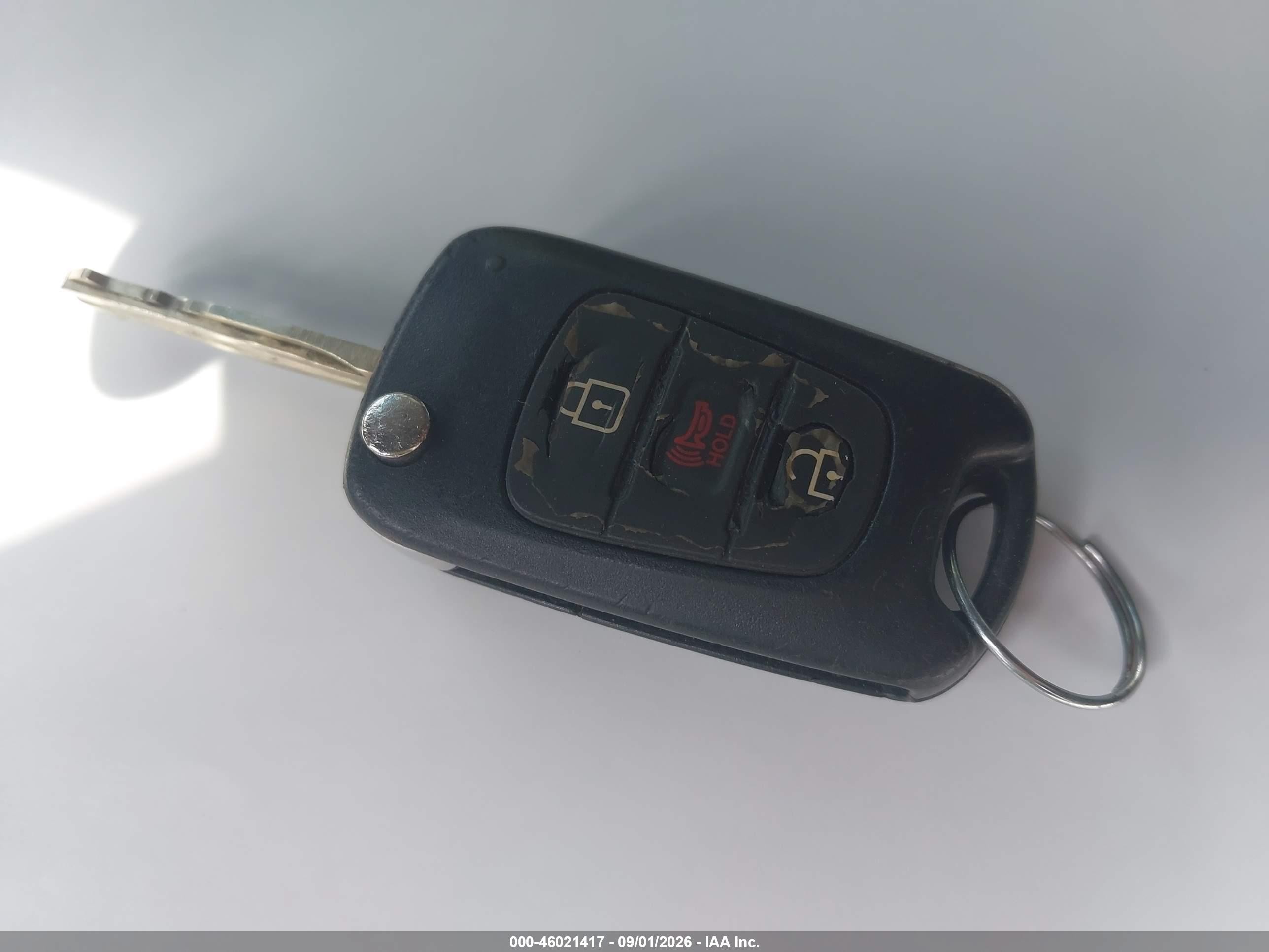 2012 Kia Soul   White vin: KNDJT2A55C7355436