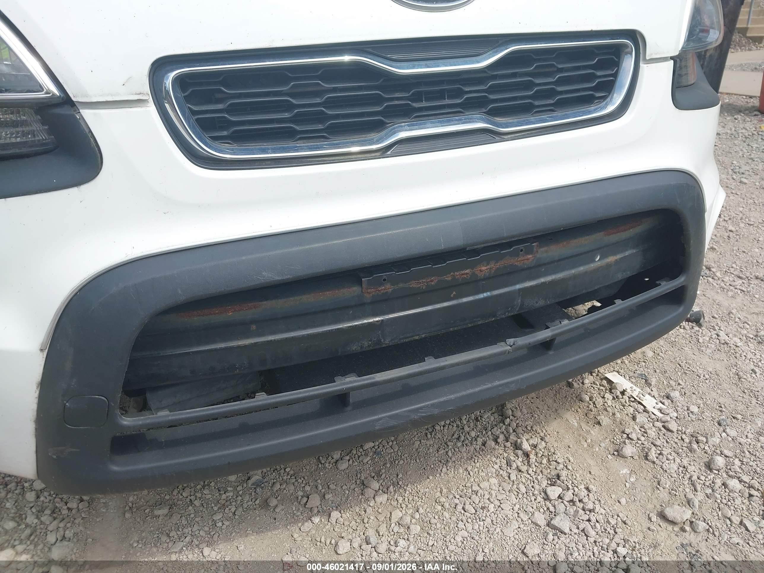 2012 Kia Soul   White vin: KNDJT2A55C7355436