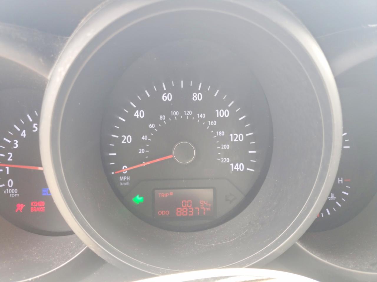 2012 Kia Soul Base Silver vin: KNDJT2A55C7469694