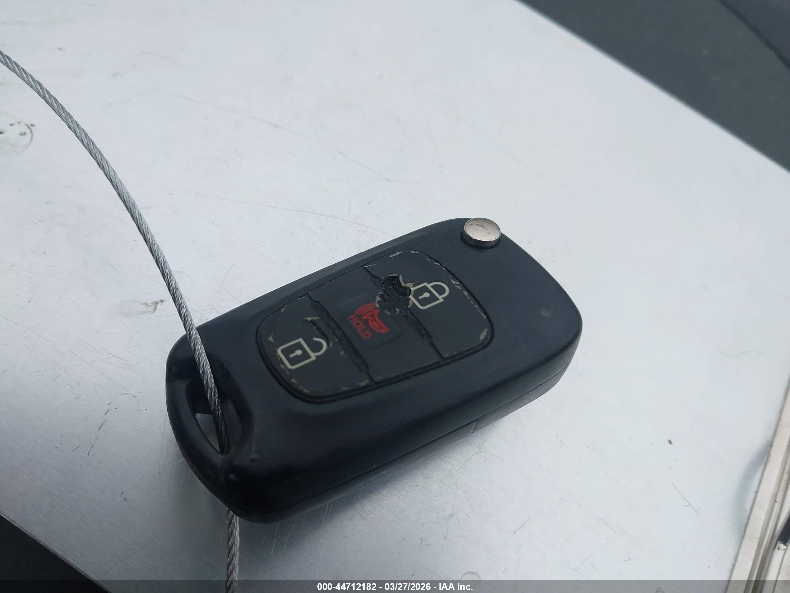 2012 Kia Soul   Silver vin: KNDJT2A55C7470361