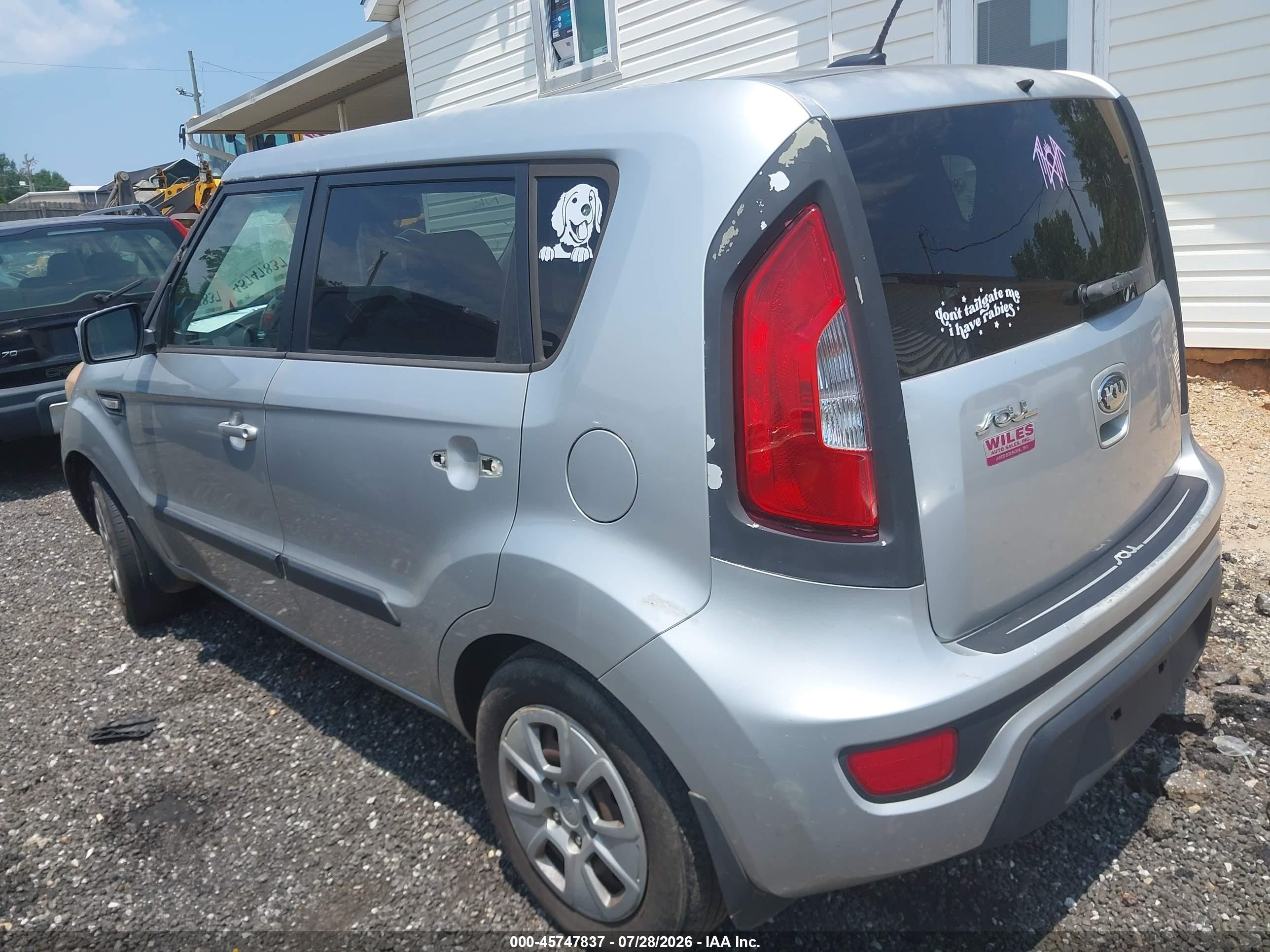 2013 Kia Soul   Серебряный vin: KNDJT2A55D7494208