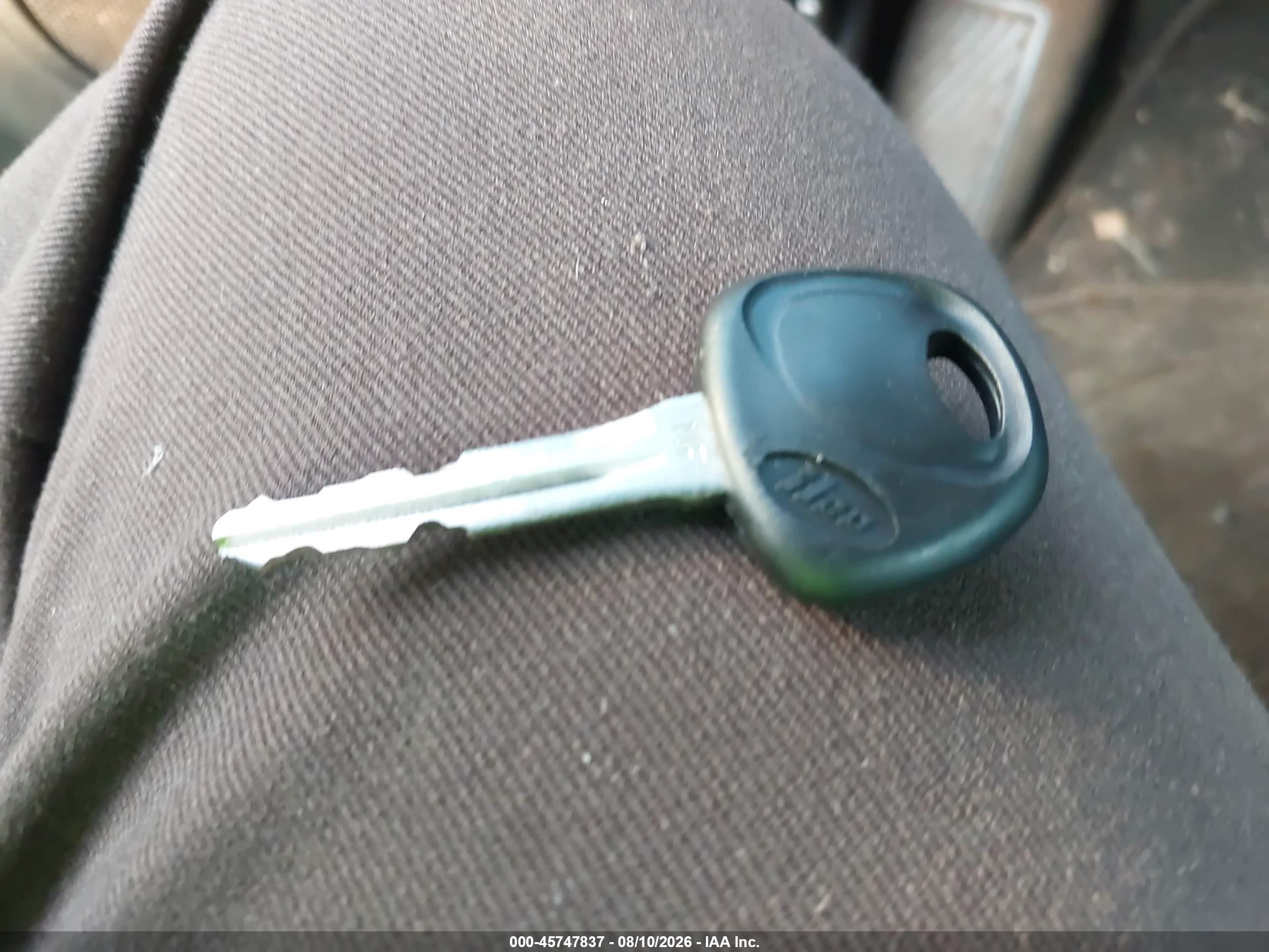 2013 Kia Soul   Серебряный vin: KNDJT2A55D7494208