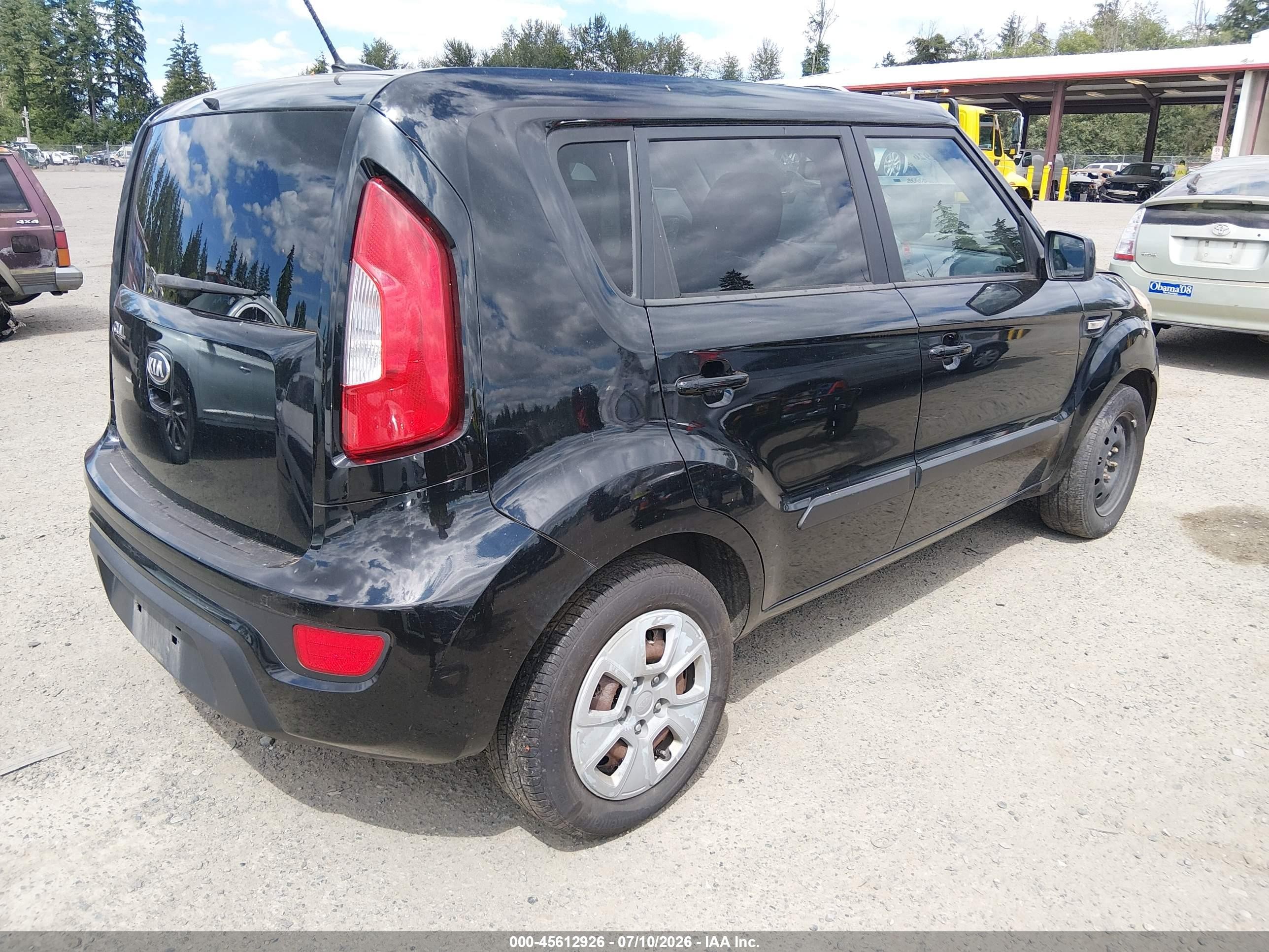 2013 Kia Soul   Black vin: KNDJT2A55D7495083