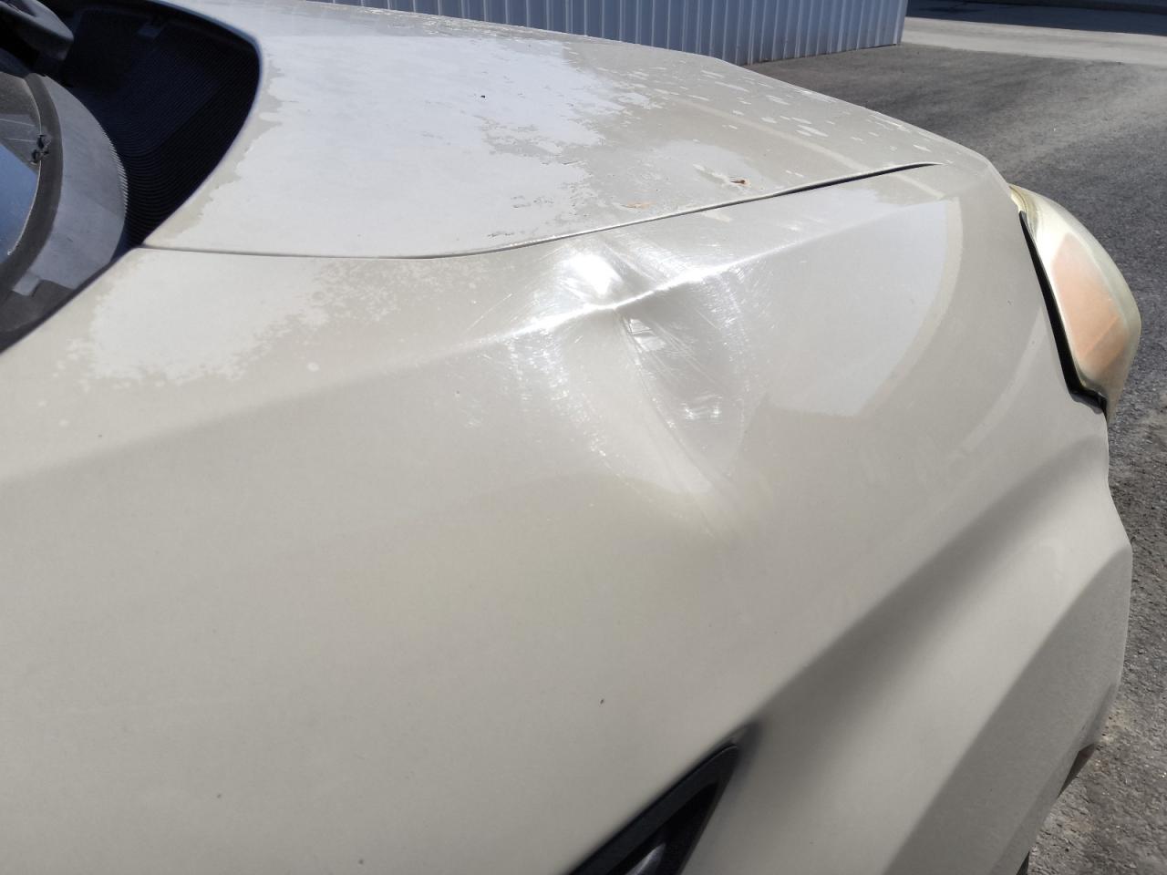 2013 Kia Soul Base White vin: KNDJT2A55D7509323 Damage: Right Front Fender, Dent(S) W/No Paint Dmg, 7 To 8 Inches