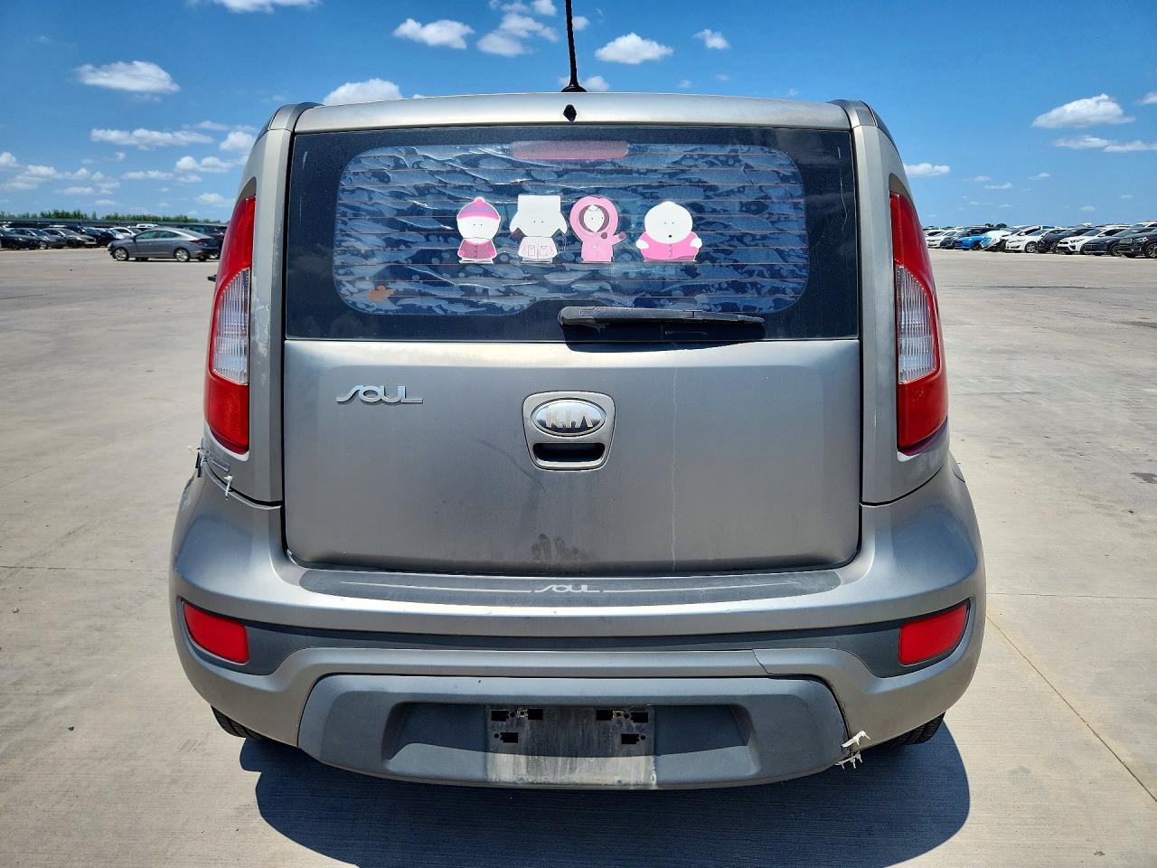 2013 Kia Soul Base Gray vin: KNDJT2A55D7527630