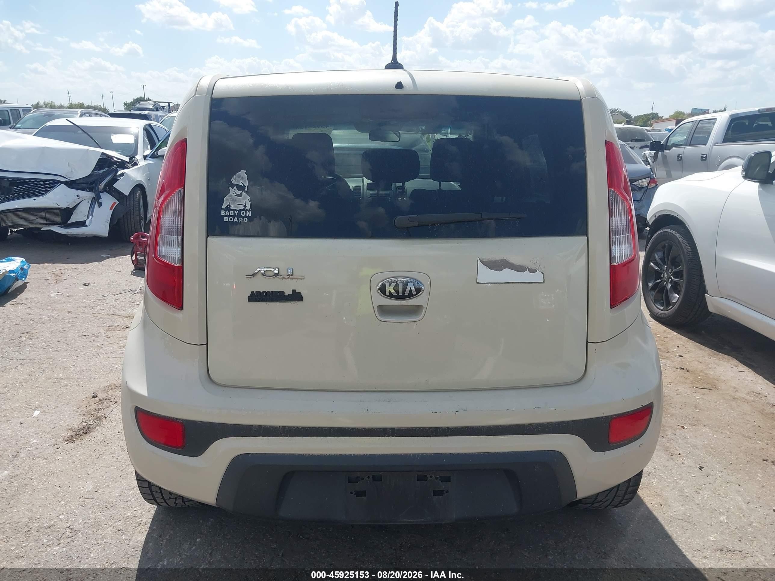 2013 Kia Soul   Tan vin: KNDJT2A55D7532939