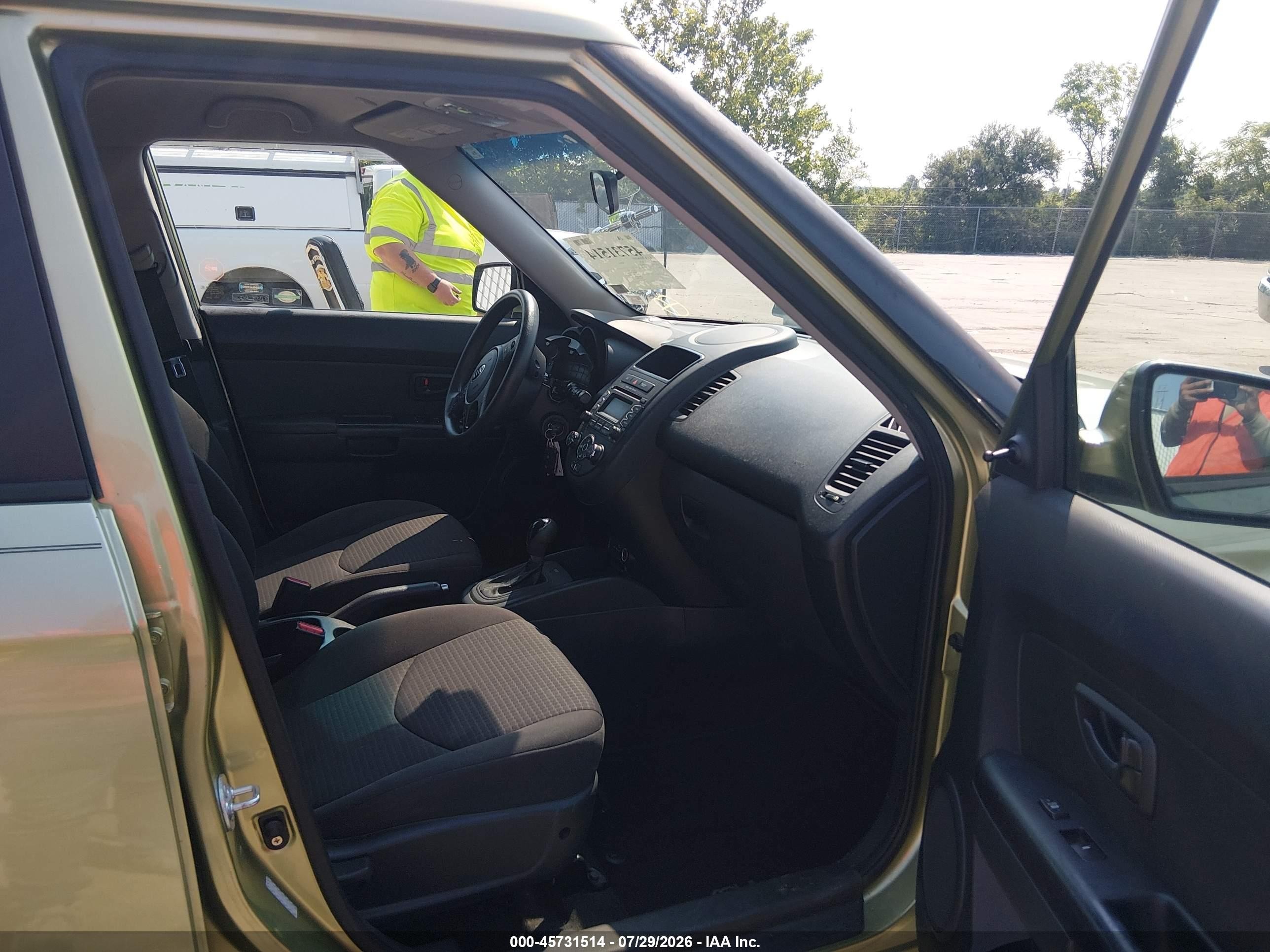 2013 Kia Soul   Green vin: KNDJT2A55D7588038