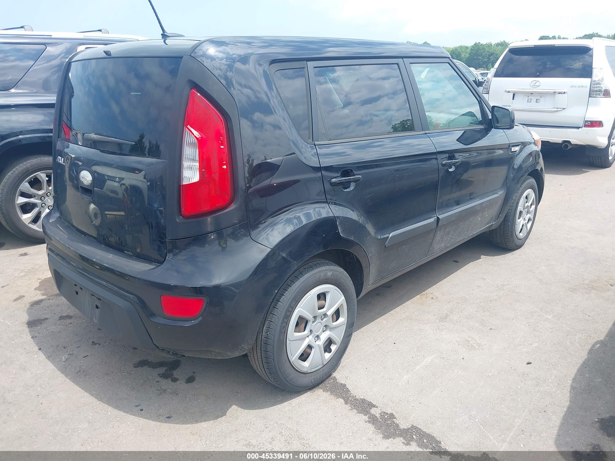 2013 Kia Soul   Black vin: KNDJT2A55D7613293
