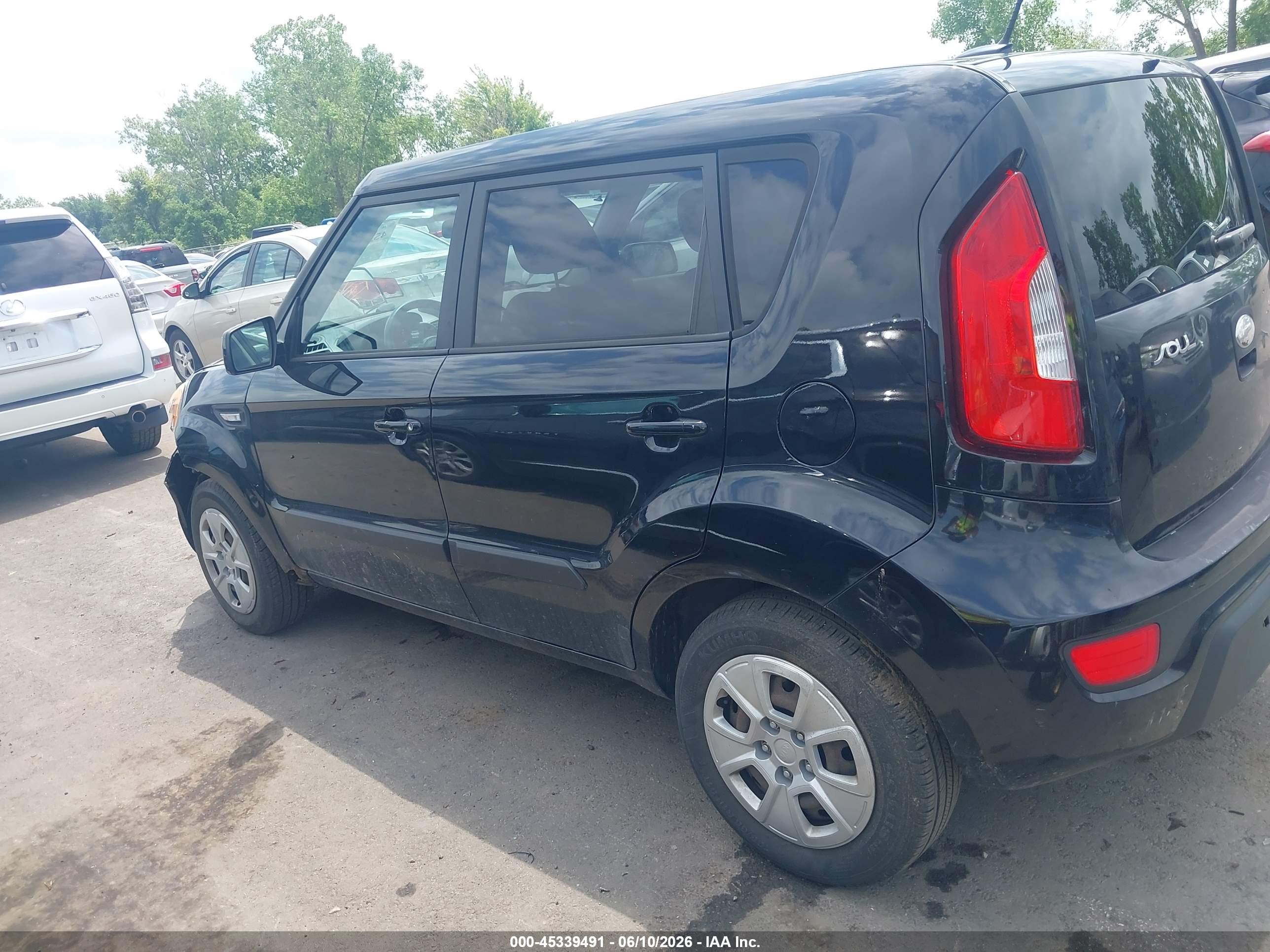 2013 Kia Soul   Black vin: KNDJT2A55D7613293