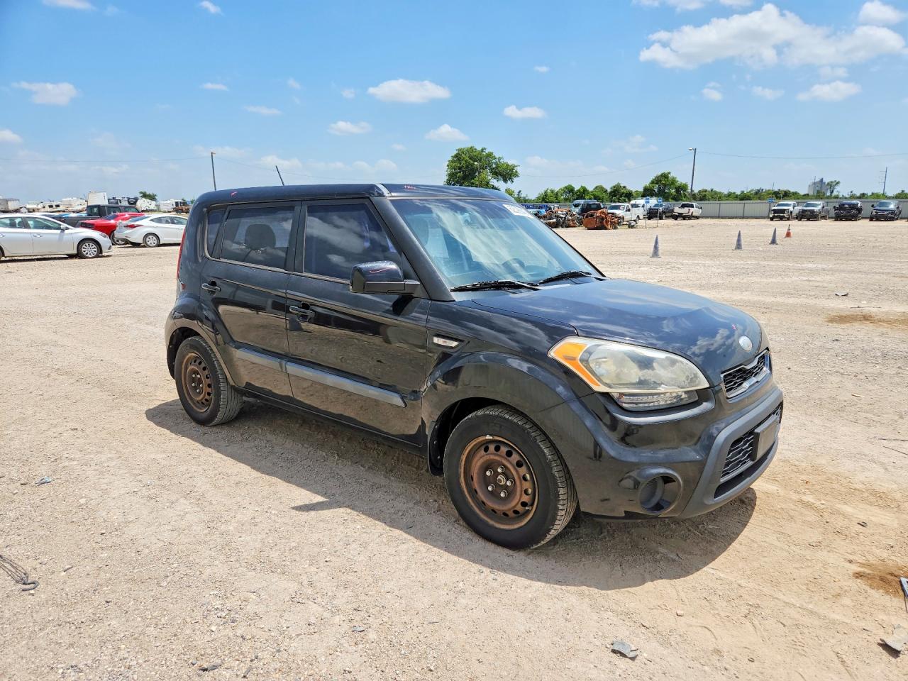 2013 Kia Soul Base Черный vin: KNDJT2A55D7621345