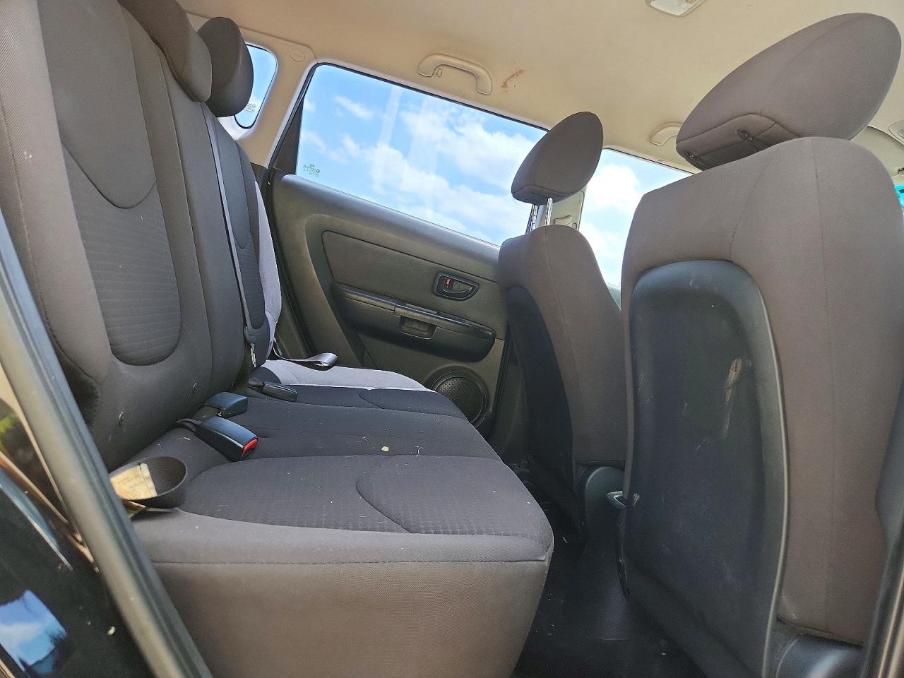2013 Kia Soul Base Черный vin: KNDJT2A55D7621345