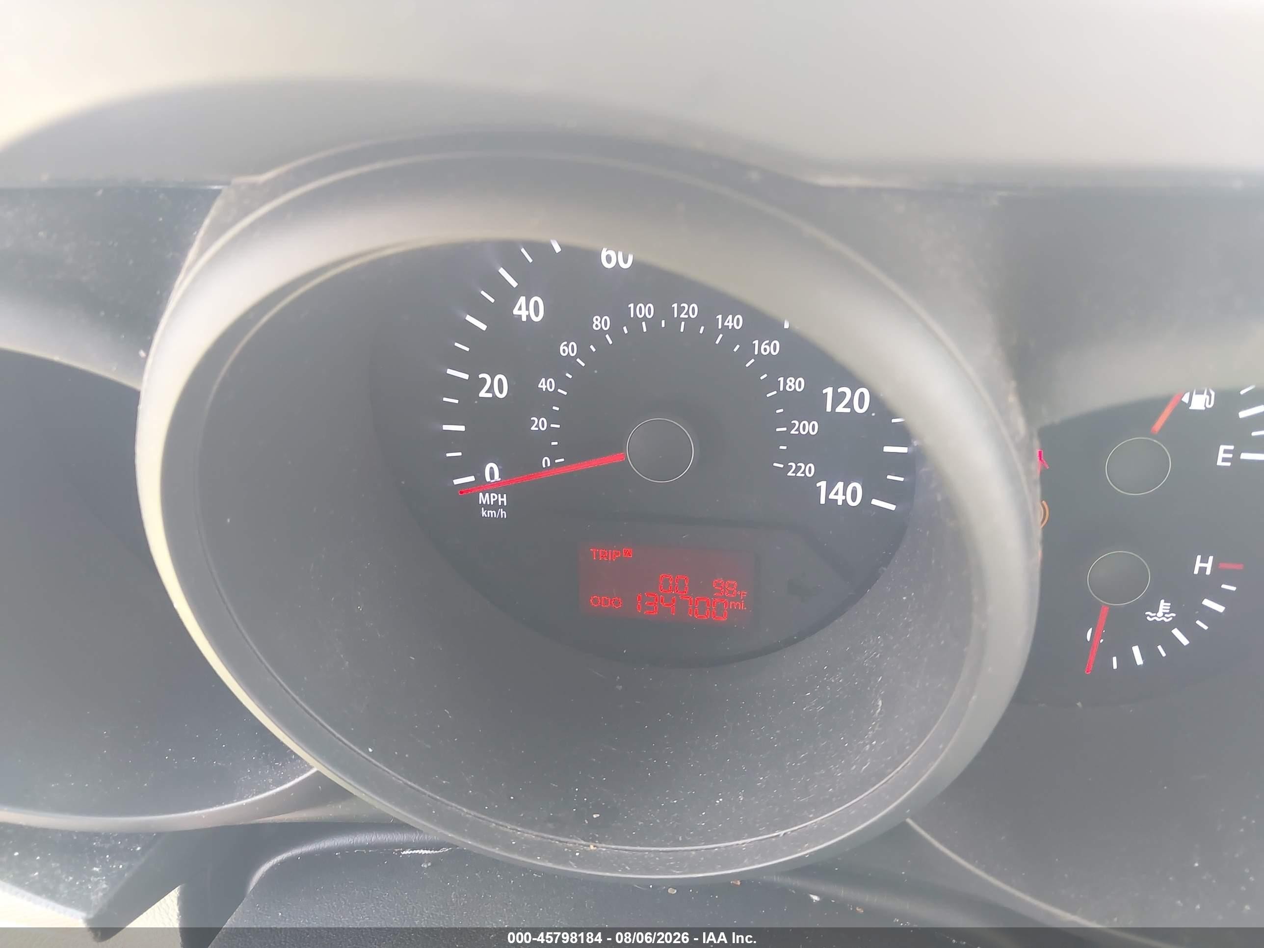 2013 Kia Soul   White vin: KNDJT2A55D7759905