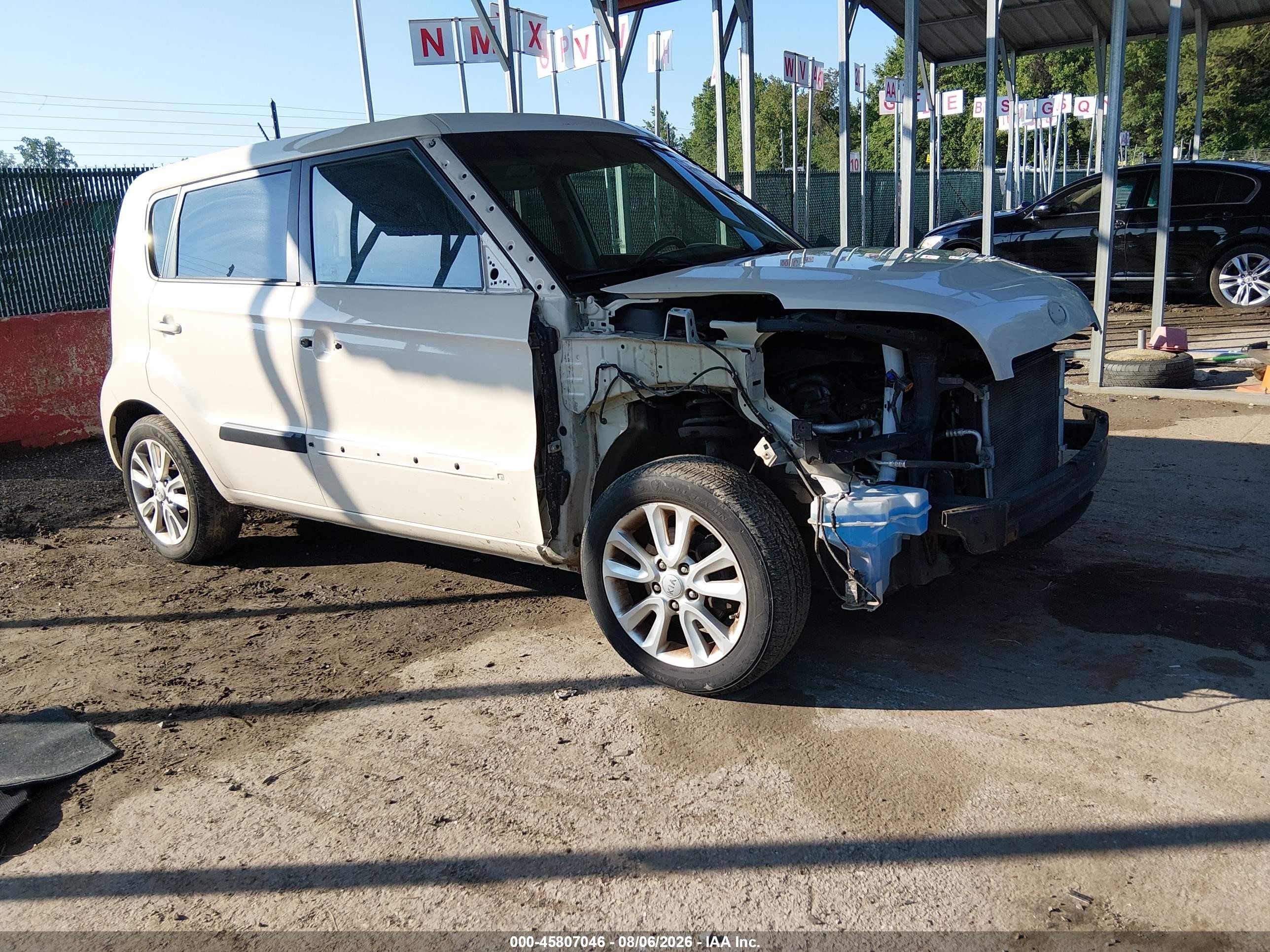 2012 Kia Soul   Белый vin: KNDJT2A56C7358880