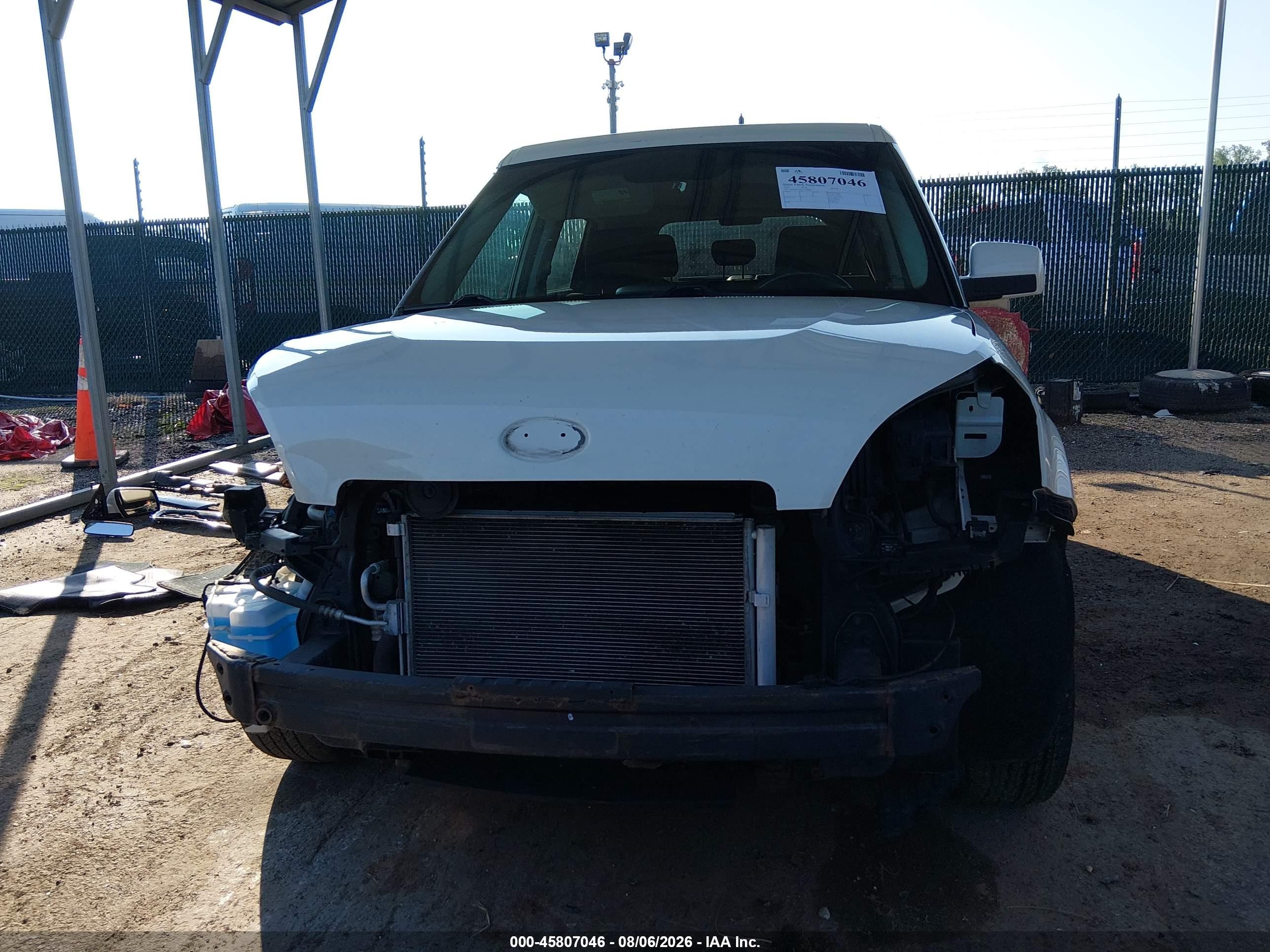 2012 Kia Soul   Белый vin: KNDJT2A56C7358880