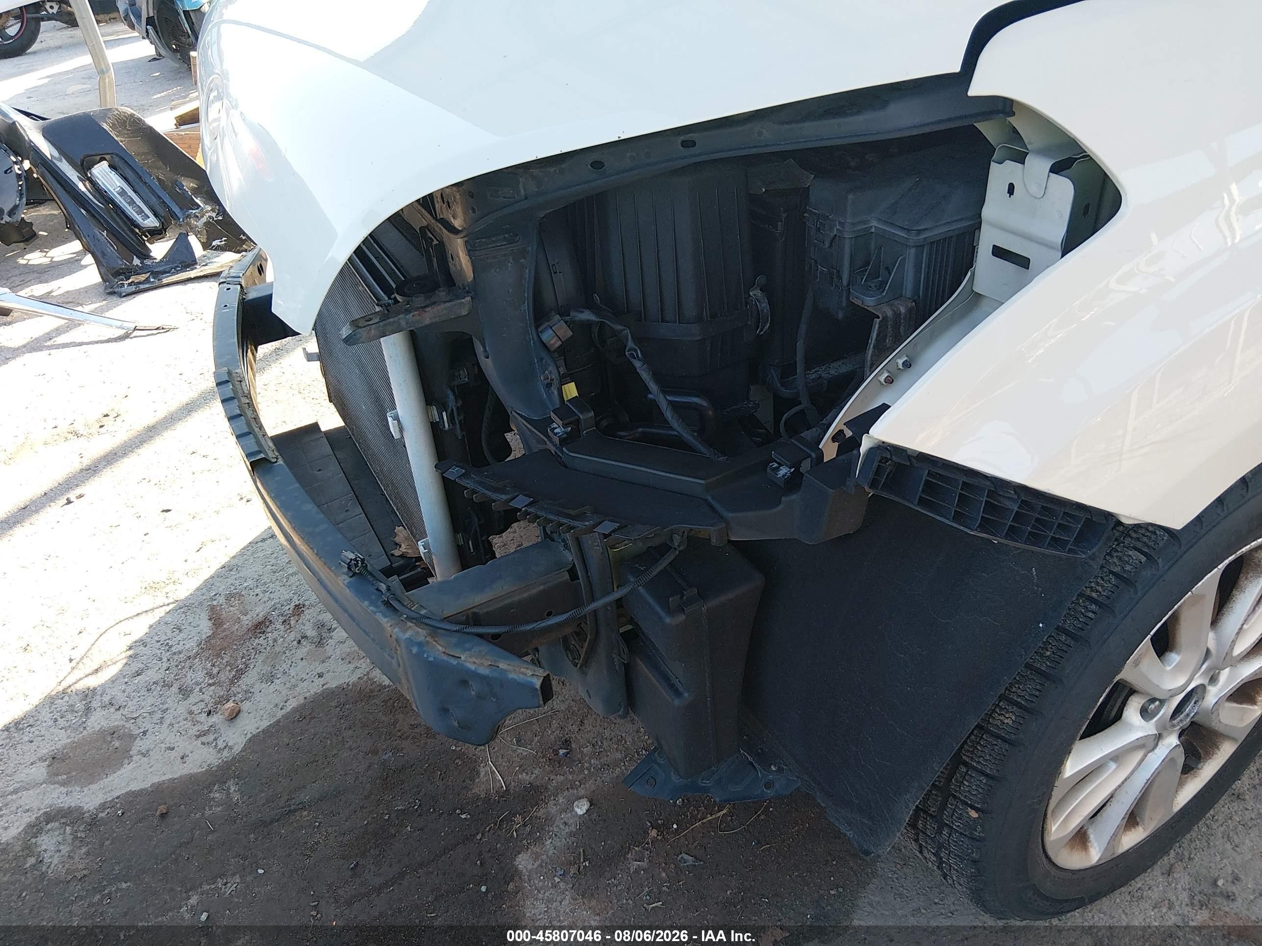 2012 Kia Soul   Белый vin: KNDJT2A56C7358880