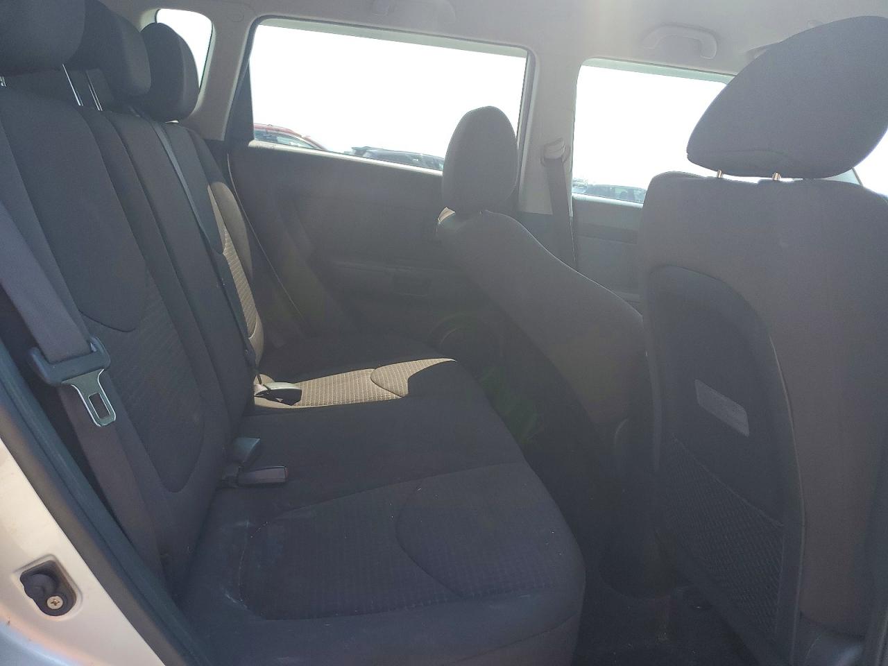 2012 Kia Soul Base Silver vin: KNDJT2A56C7378515