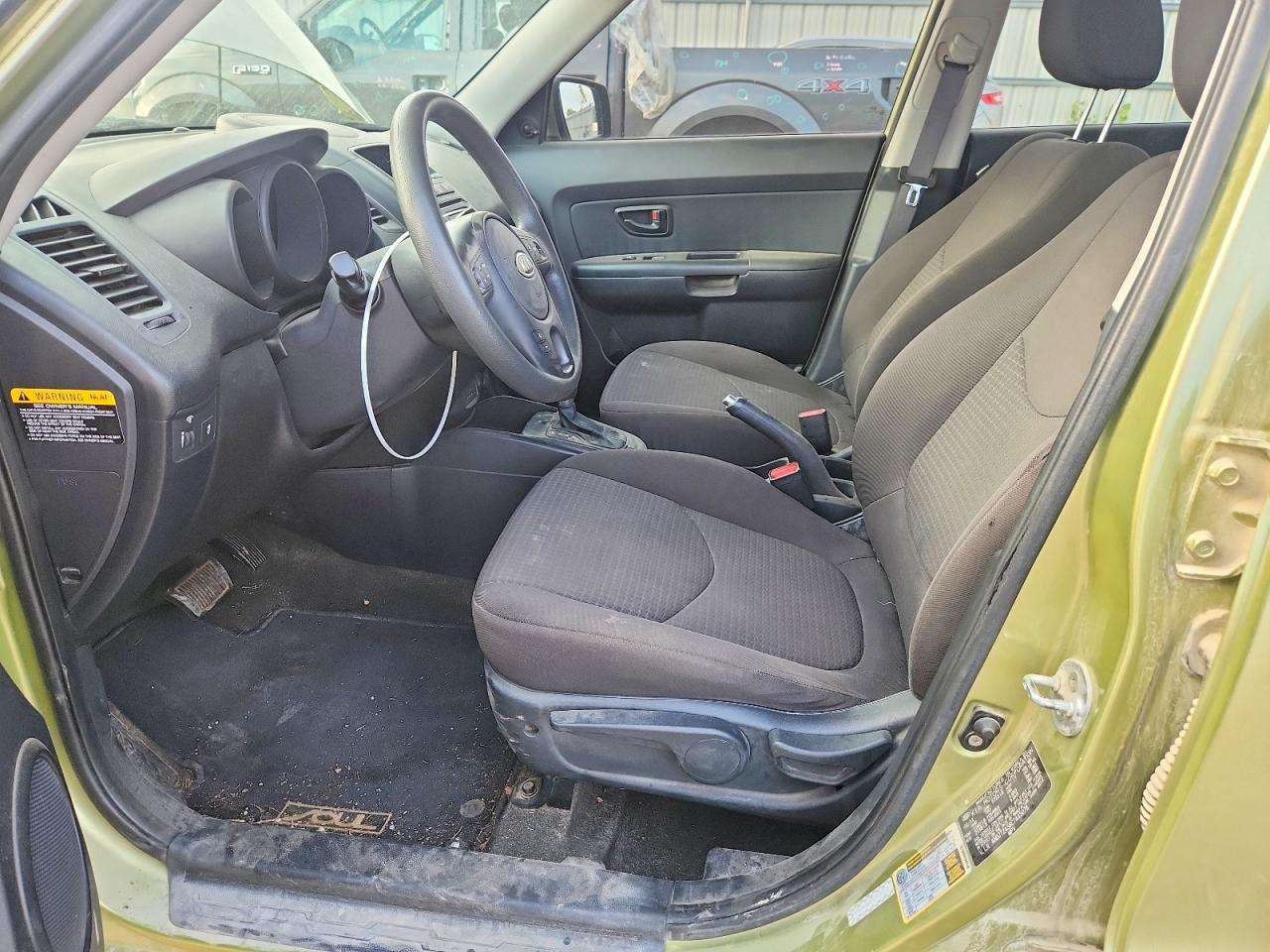 2012 Kia Soul Base Green vin: KNDJT2A56C7445078