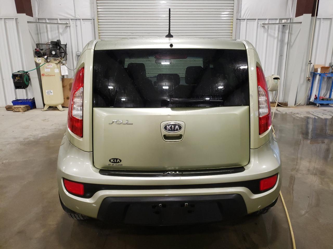 2012 Kia Soul  Зеленый vin: KNDJT2A56C7467114