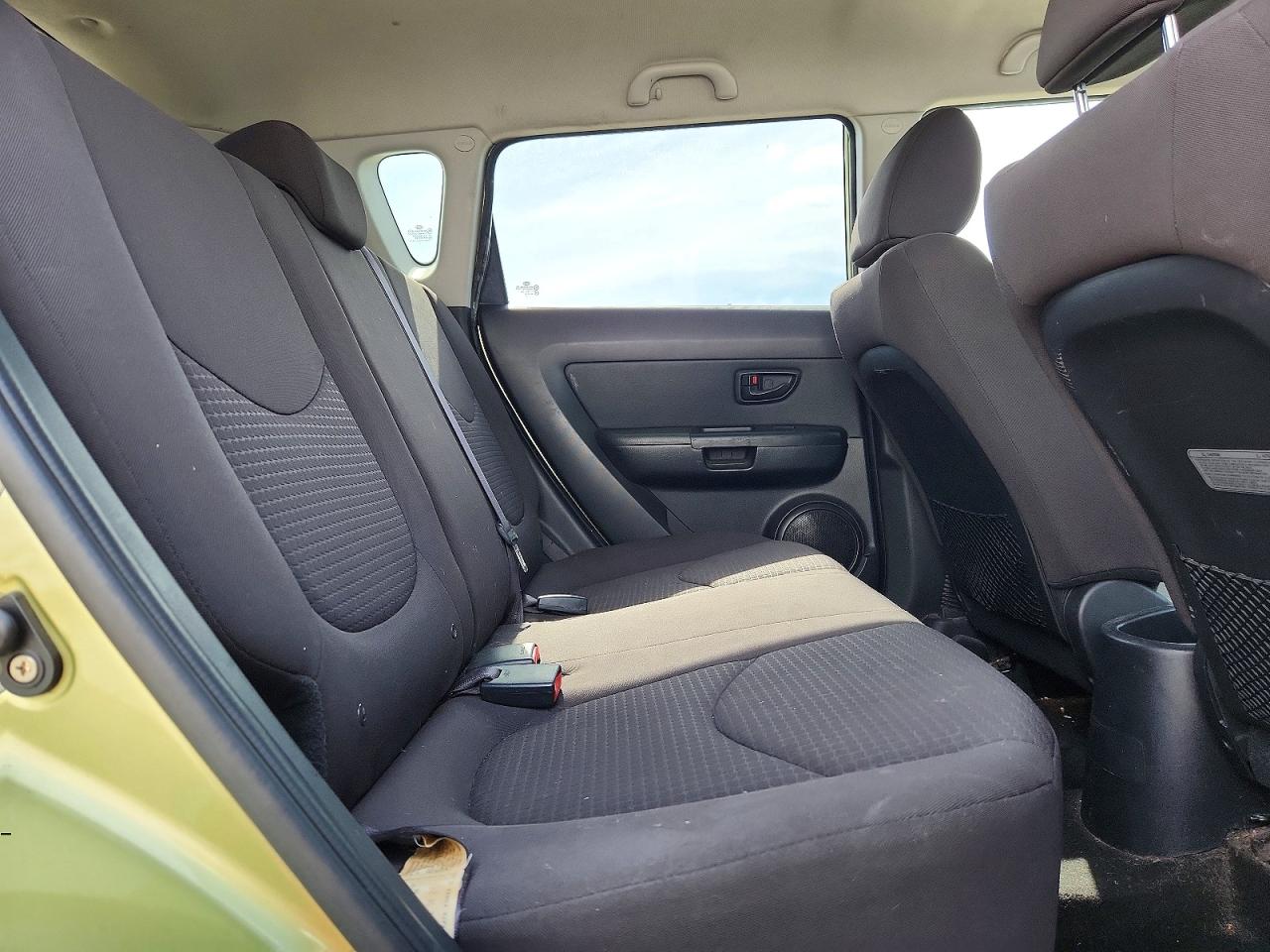2012 Kia Soul Base Green vin: KNDJT2A56C7475472