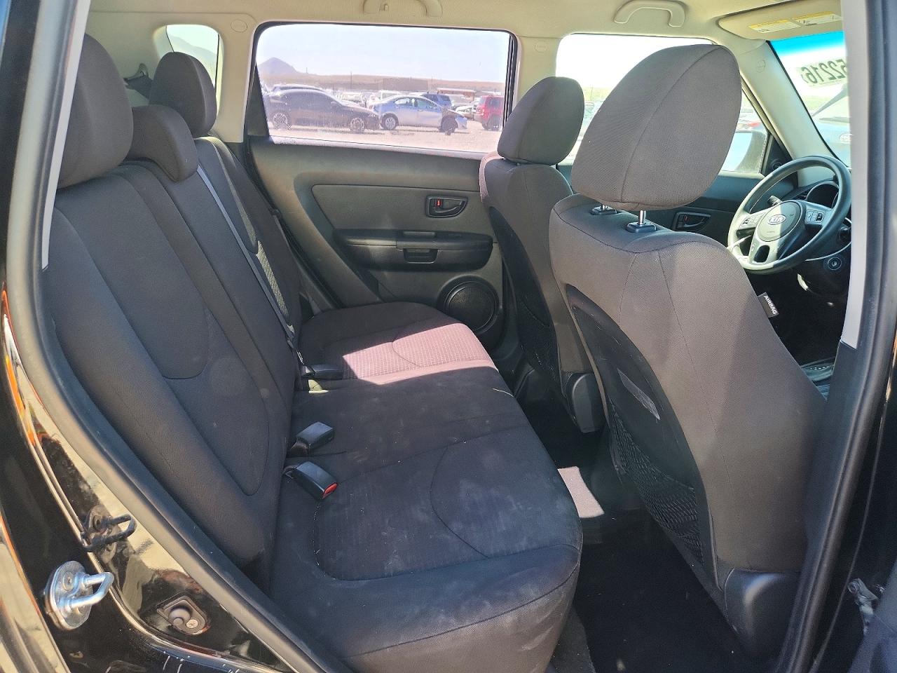 2012 Kia Soul Base Черный vin: KNDJT2A56C7481238