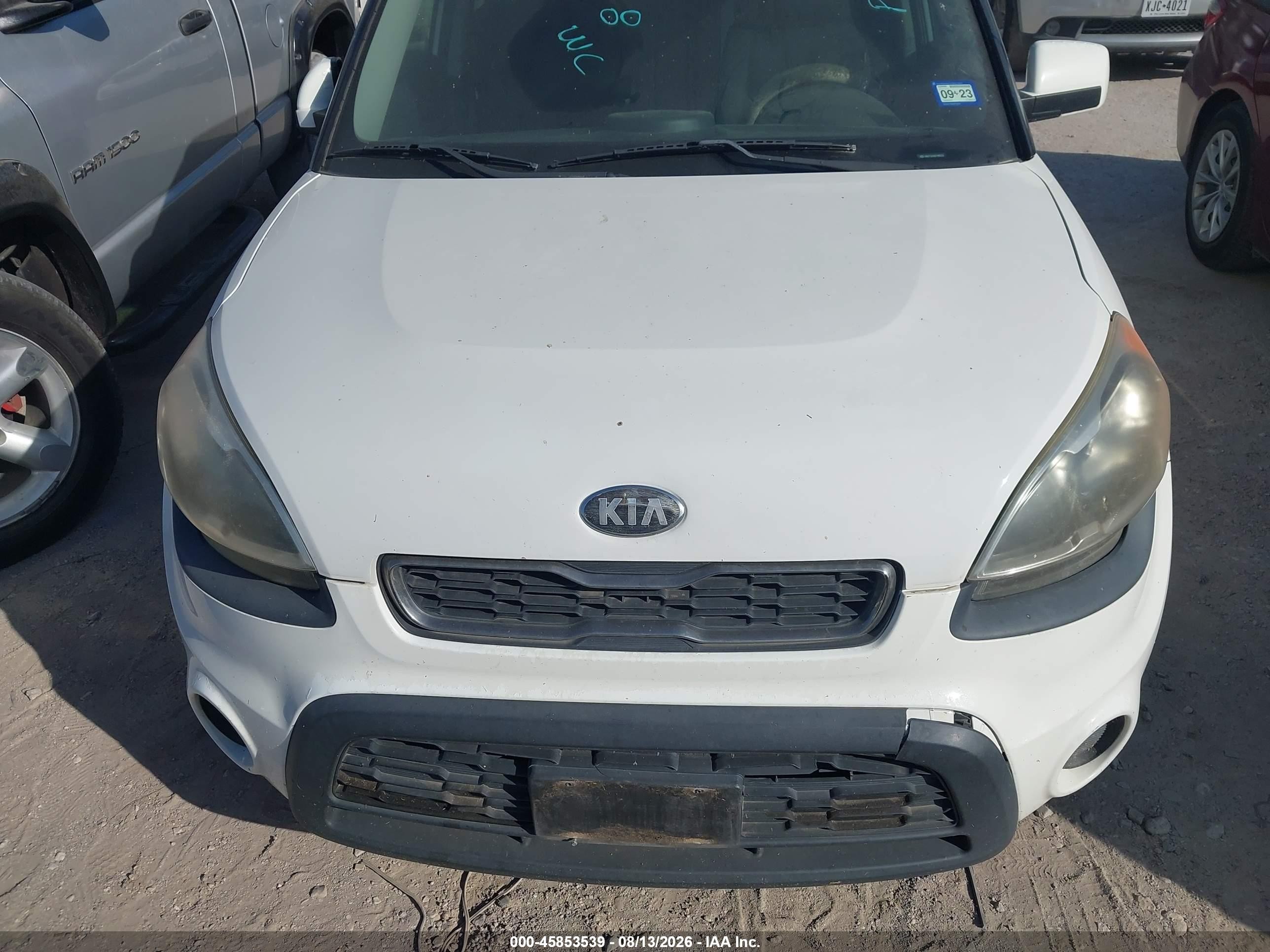 2013 Kia Soul   Белый vin: KNDJT2A56D7485212
