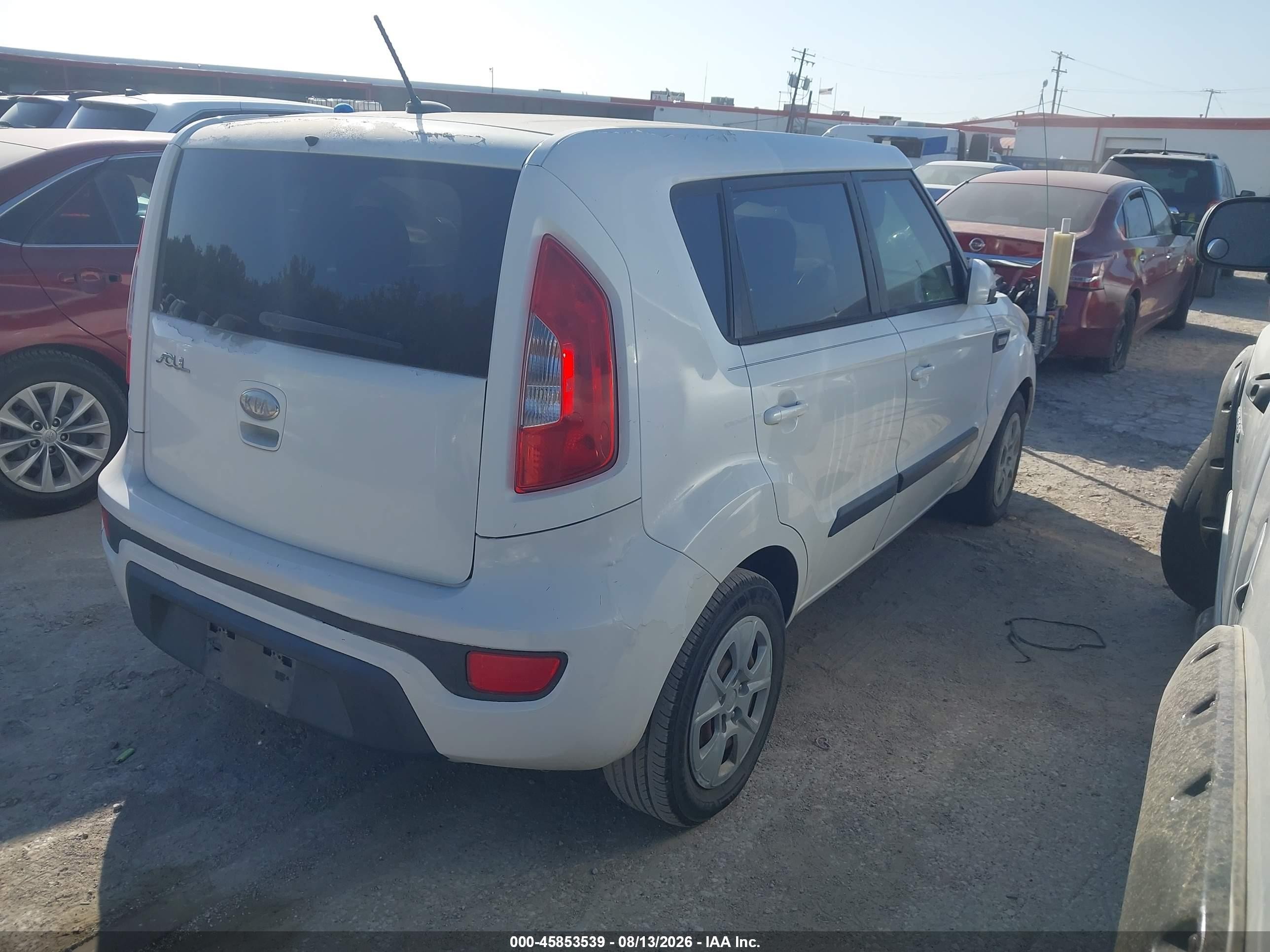 2013 Kia Soul   Белый vin: KNDJT2A56D7485212