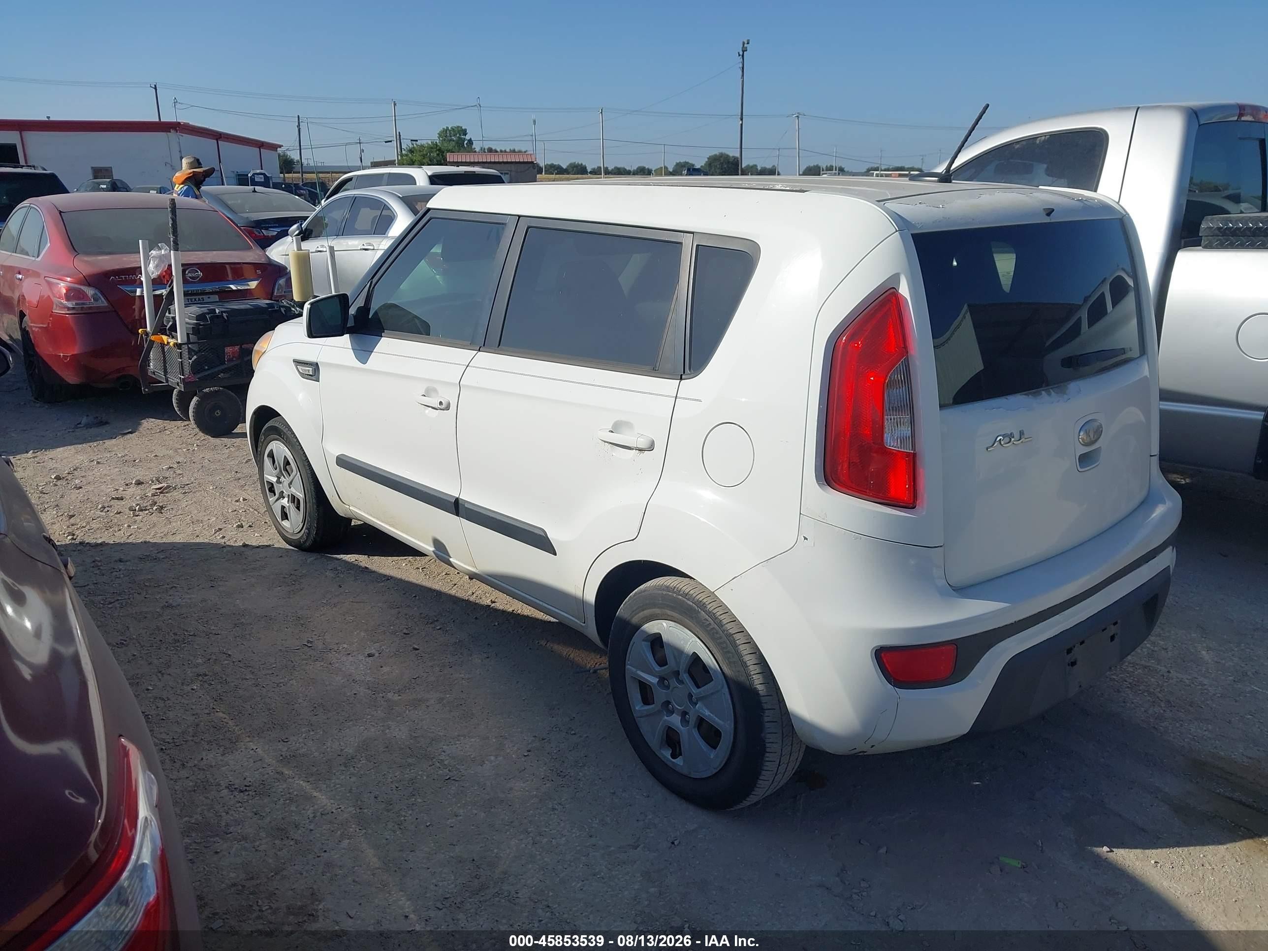 2013 Kia Soul   Белый vin: KNDJT2A56D7485212