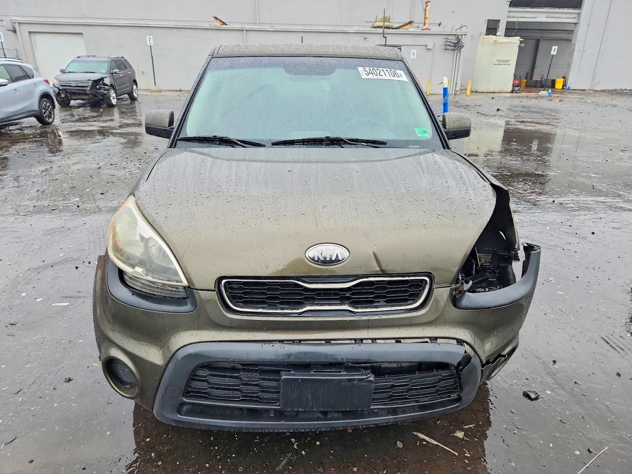 2013 Kia Soul Base Tan vin: KNDJT2A56D7498915