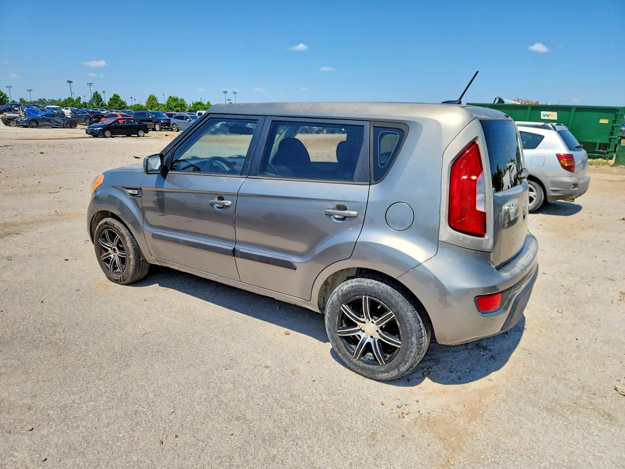 2013 Kia Soul Base Gray vin: KNDJT2A56D7500758
